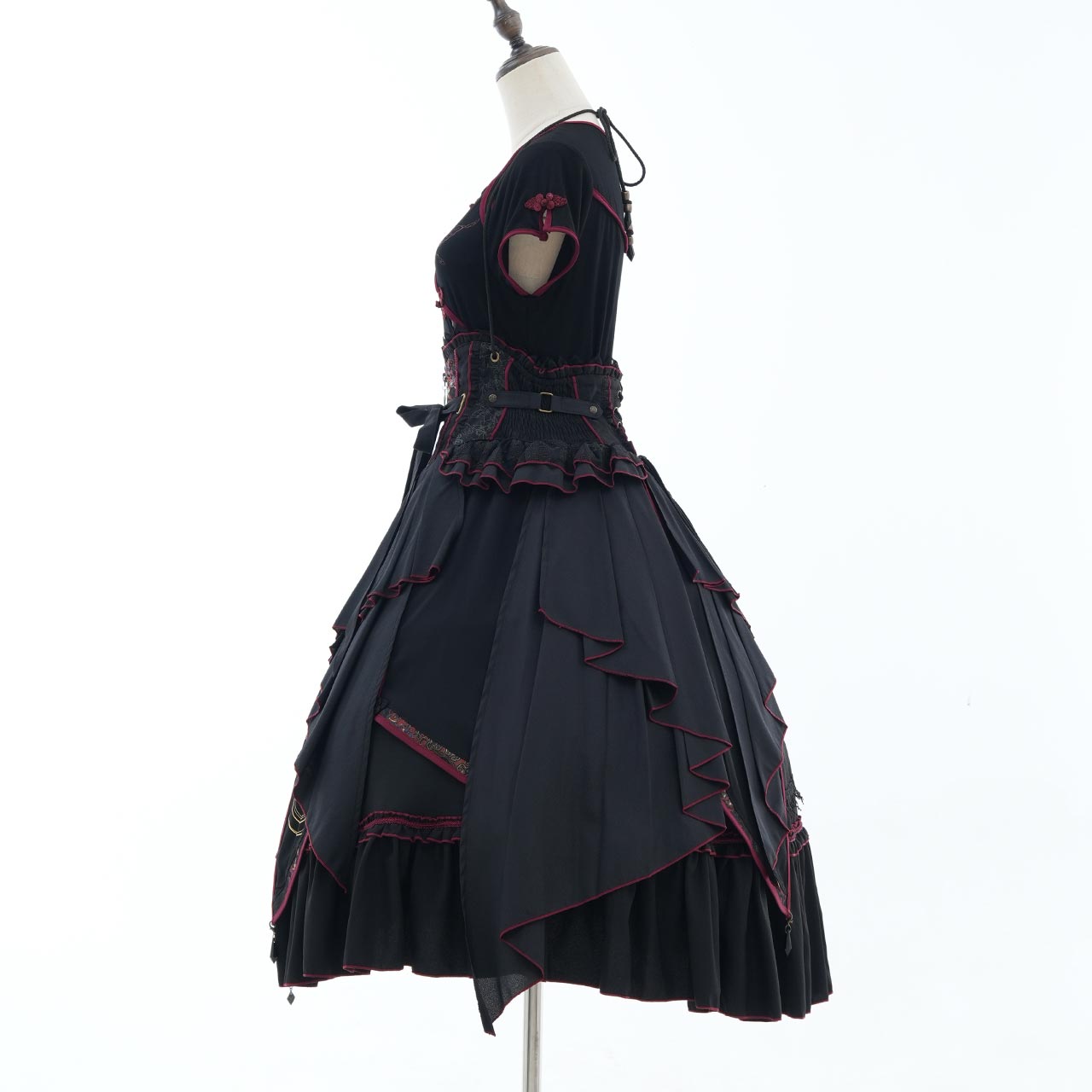 流転ノ月 The Shifting Moon Cut and Sew