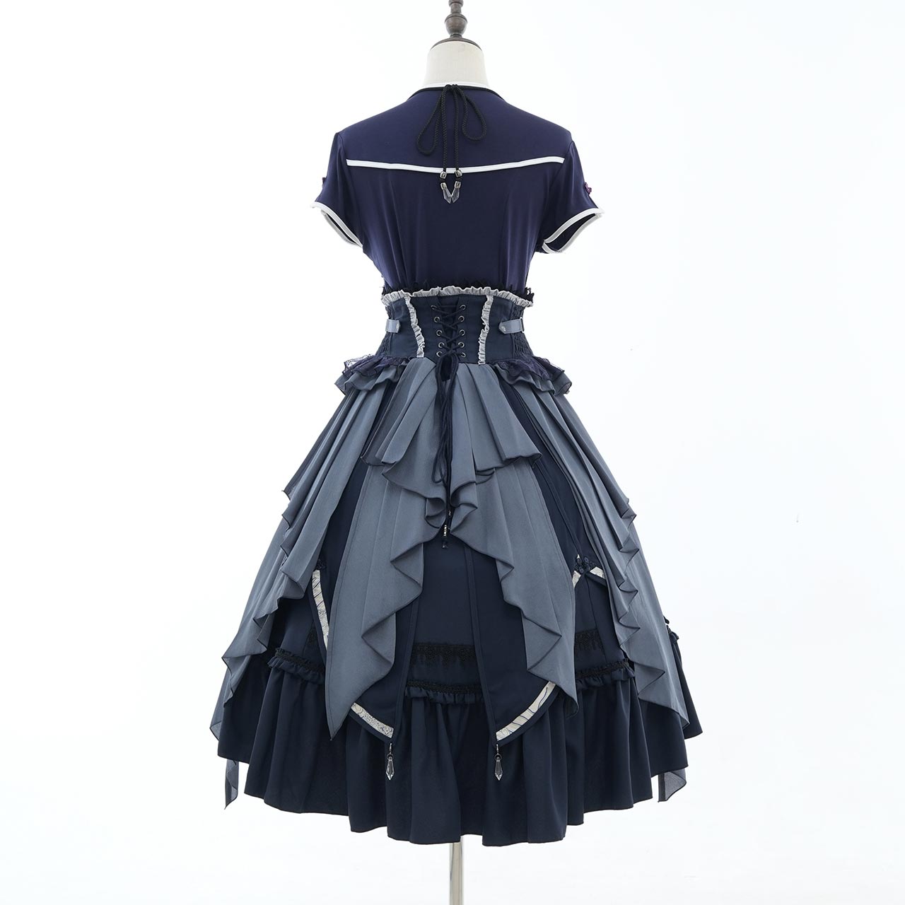 流転ノ月 The Shifting Moon Cut and Sew