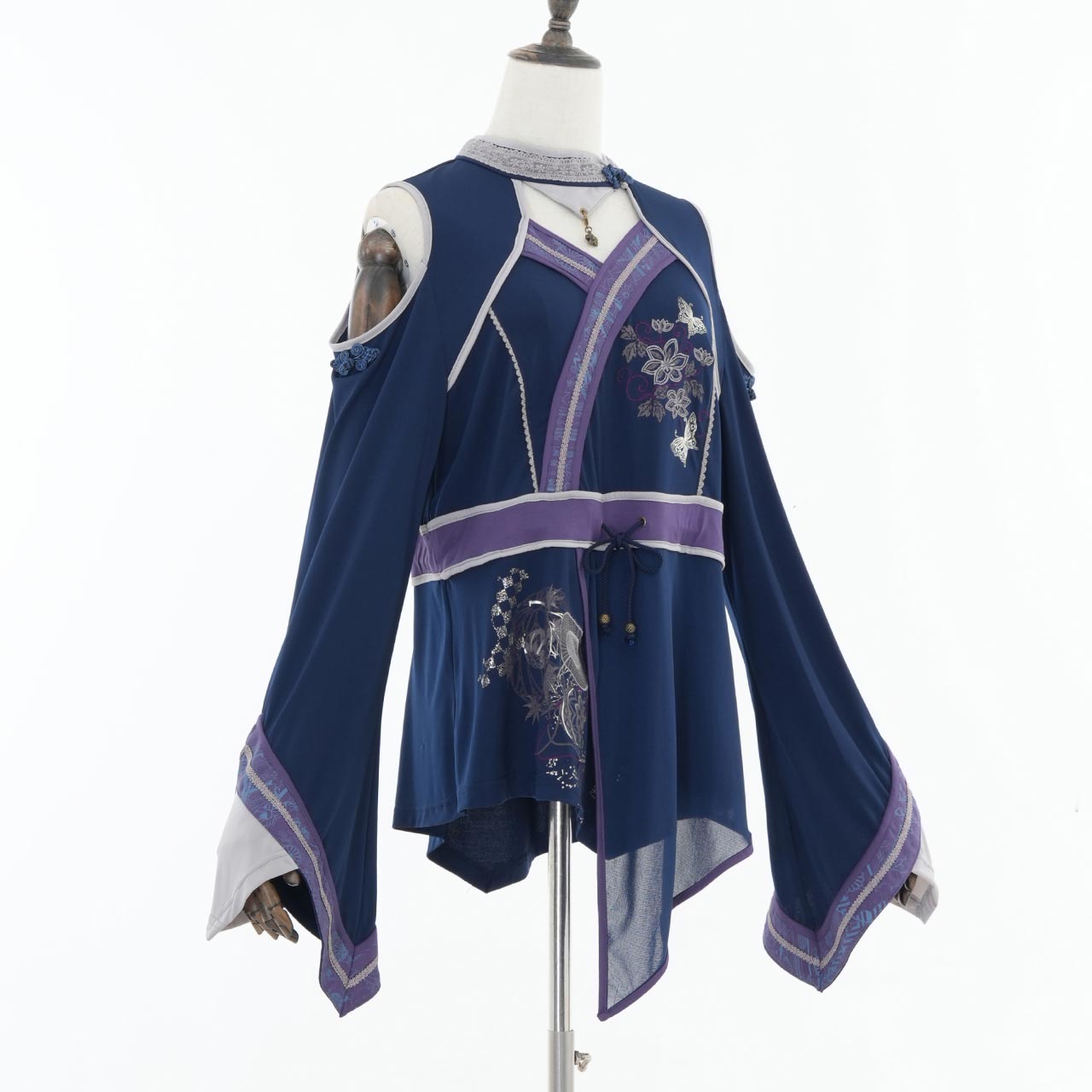 『鶴翼報恩録 ~ Requital of the Crane~』Cut-and-sew top【L】