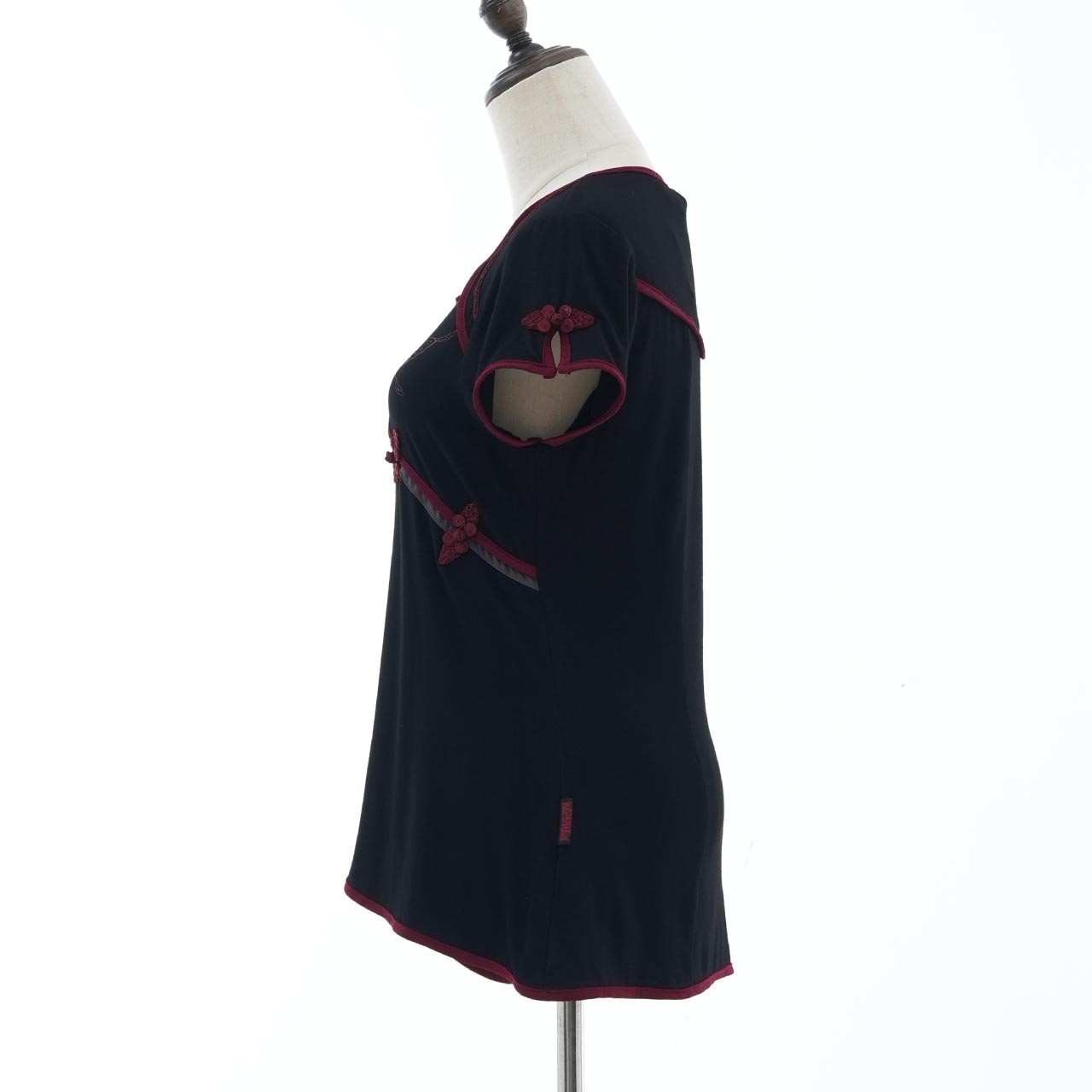 流転ノ月 The Shifting Moon Cut and Sew