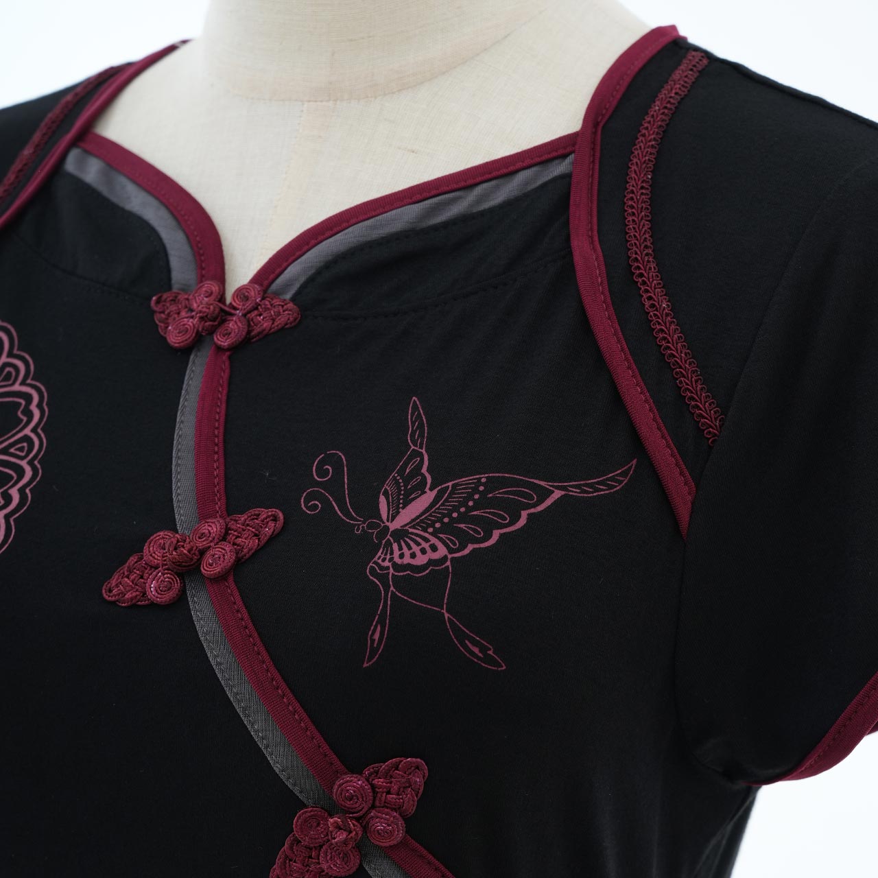 流転ノ月 The Shifting Moon Cut and Sew
