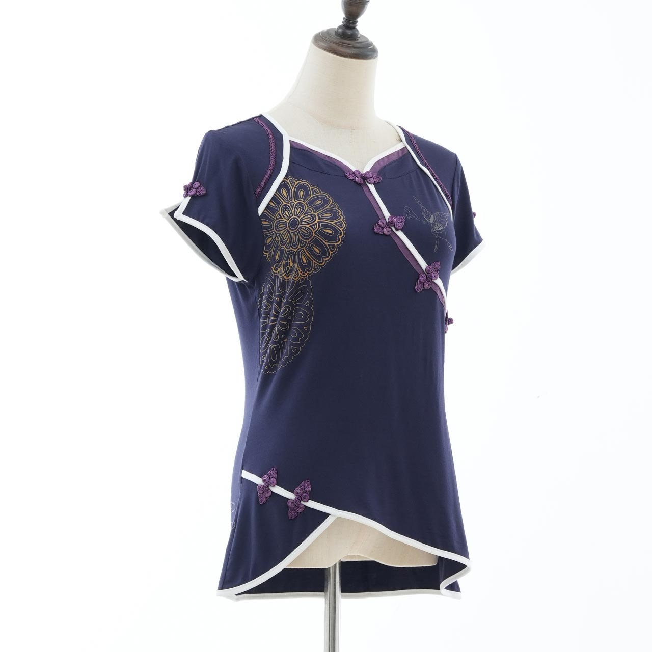 流転ノ月 The Shifting Moon Cut and Sew