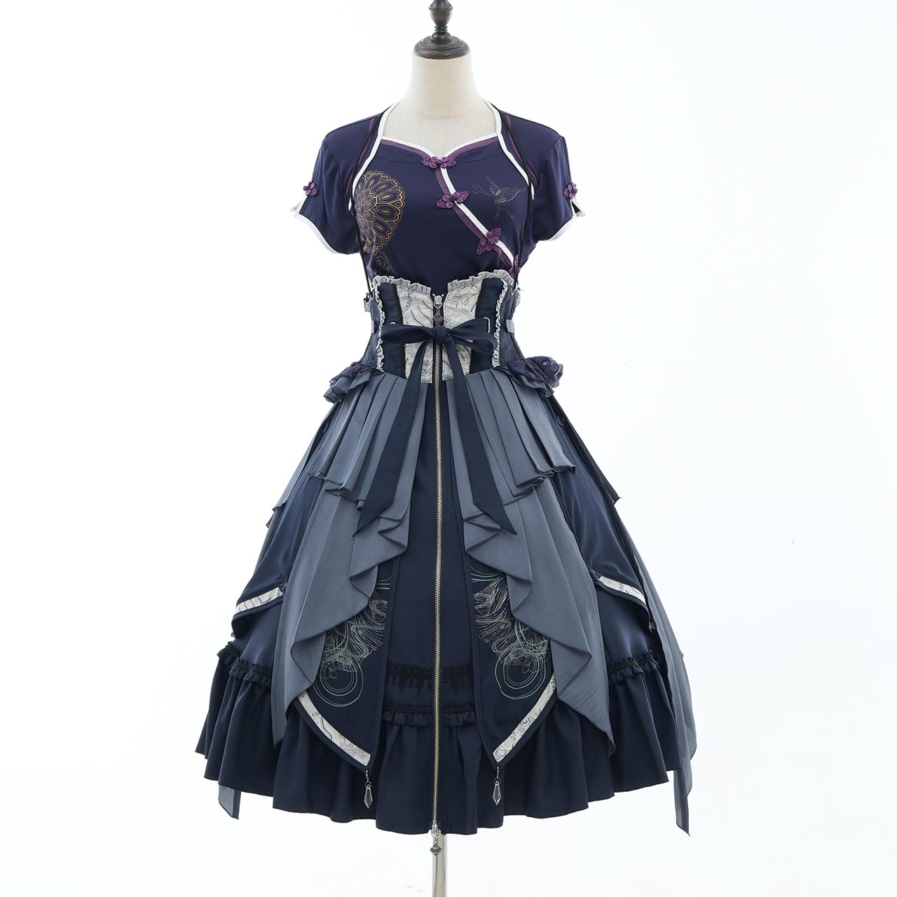 流転ノ月 The Shifting Moon Cut and Sew