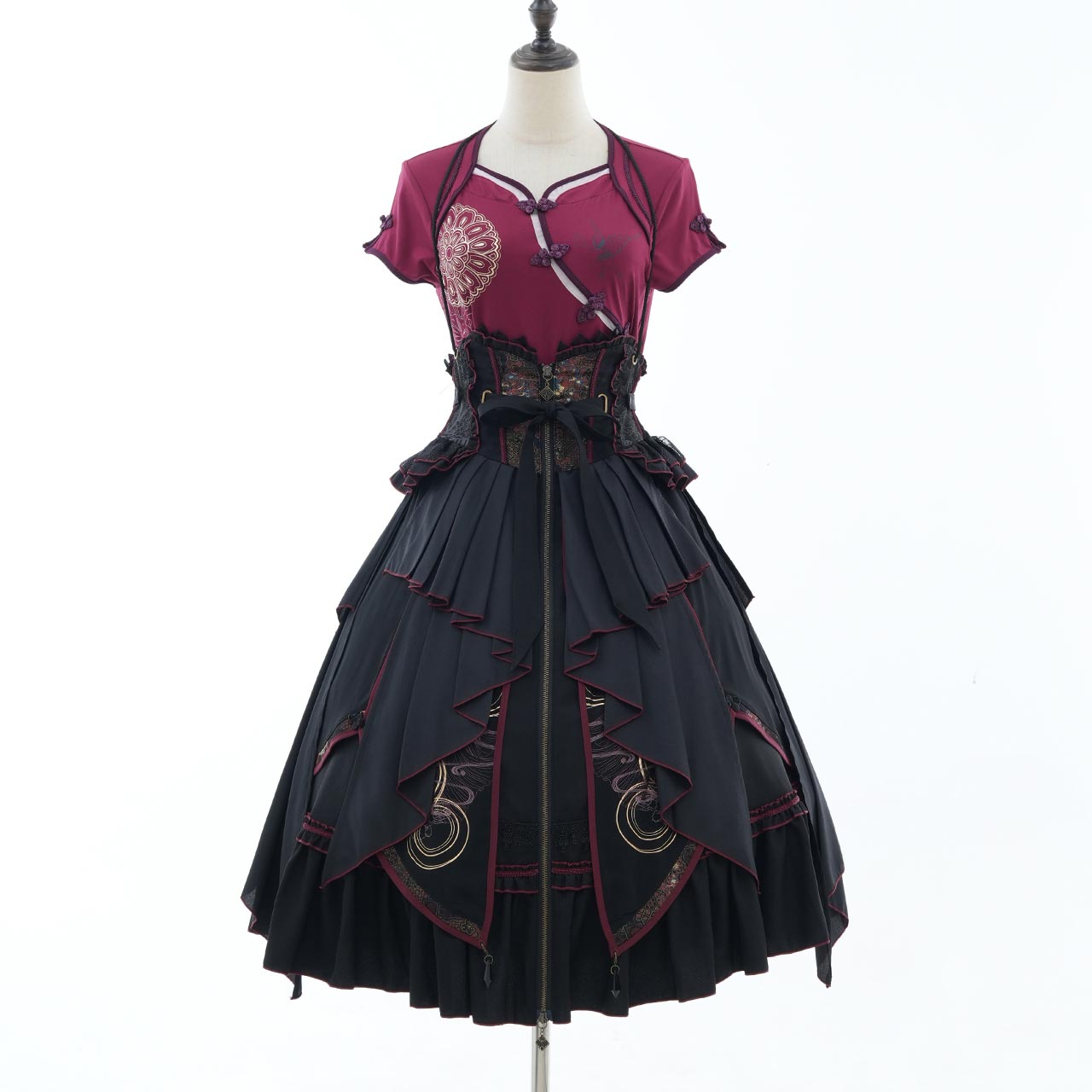 流転ノ月 The Shifting Moon Cut and Sew