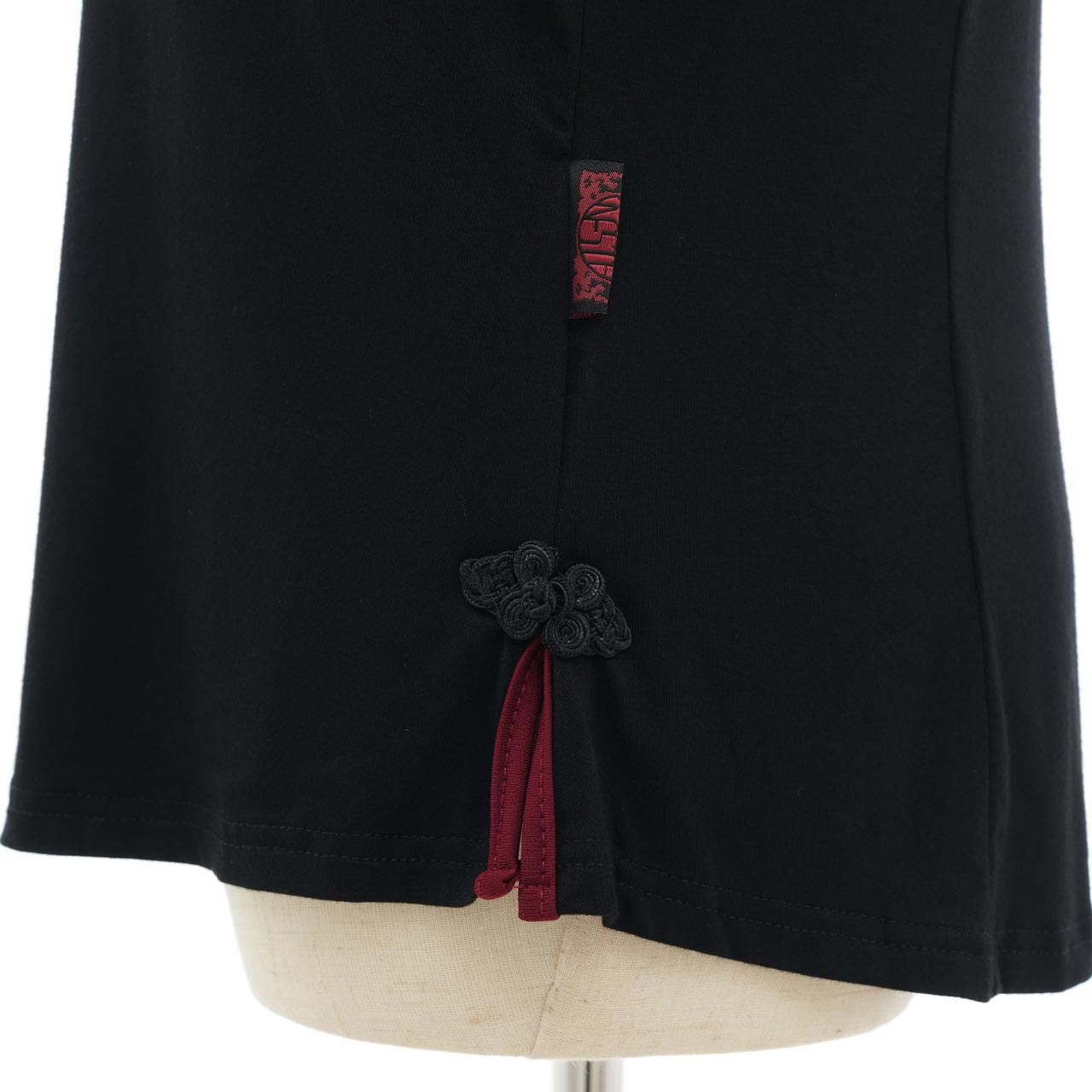 月影ノ華 Moonlight Blossom Cut-and-Sew Top