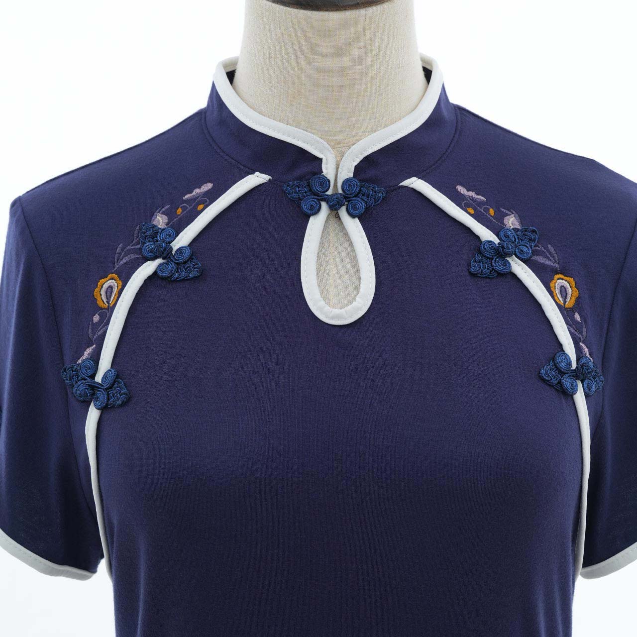 月影ノ華 Moonlight Blossom Cut-and-Sew Top