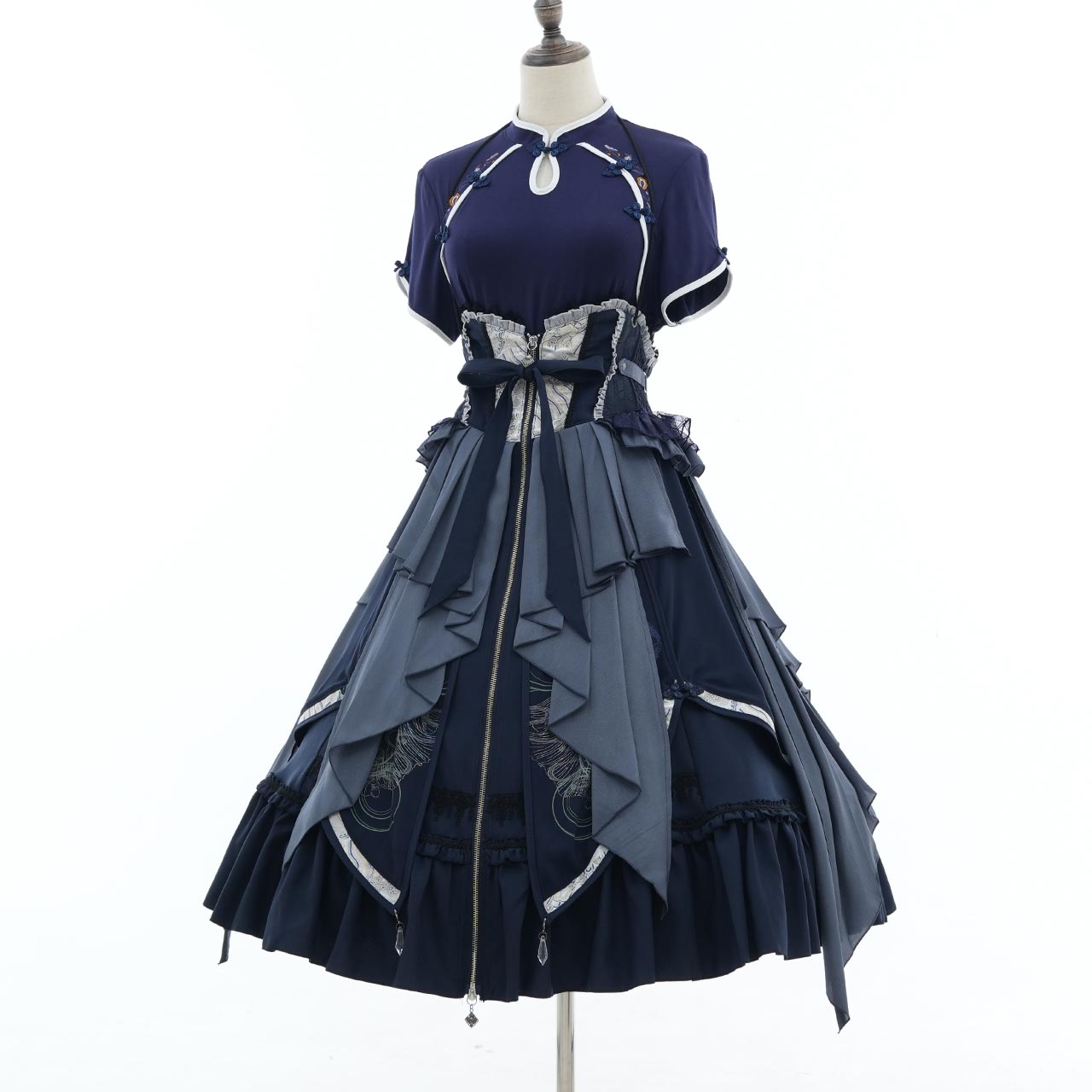 月影ノ華 Moonlight Blossom Cut-and-Sew Top