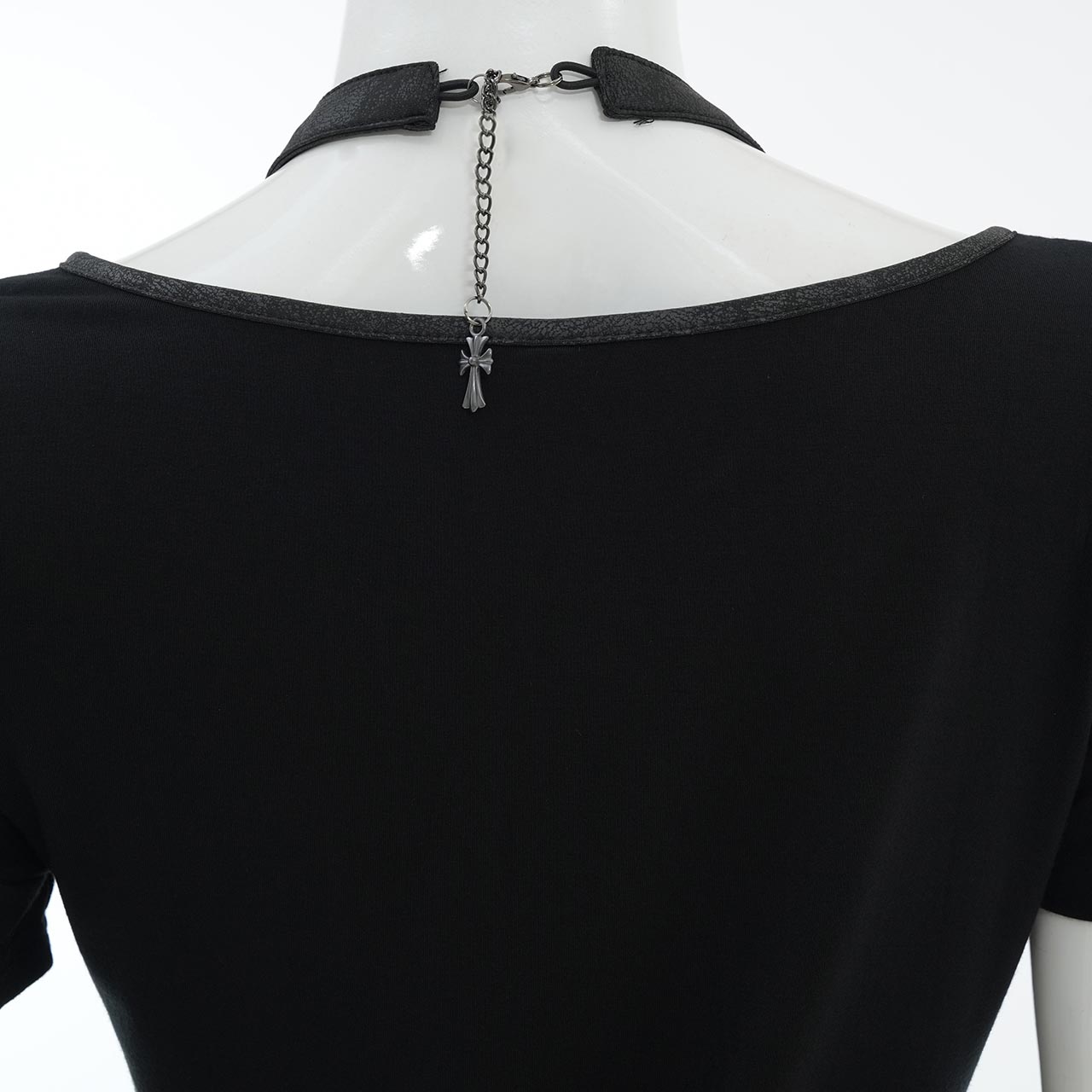 Remnants of Silent Depth Shirred Cut-and-Sew Top