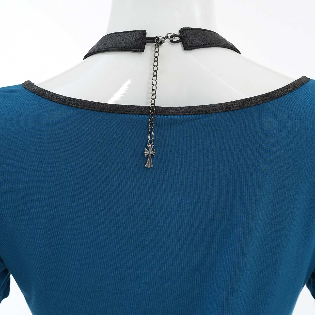 Remnants of Silent Depth Shirred Cut-and-Sew Top