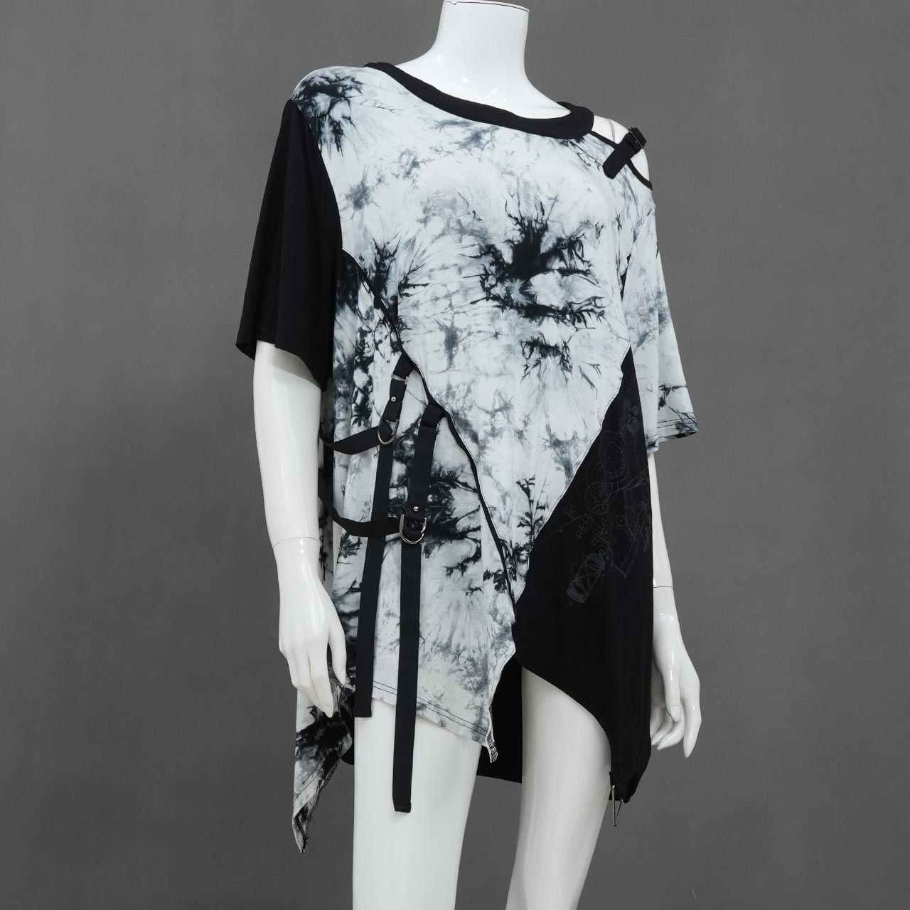 Architectural Solitude T-shirt
