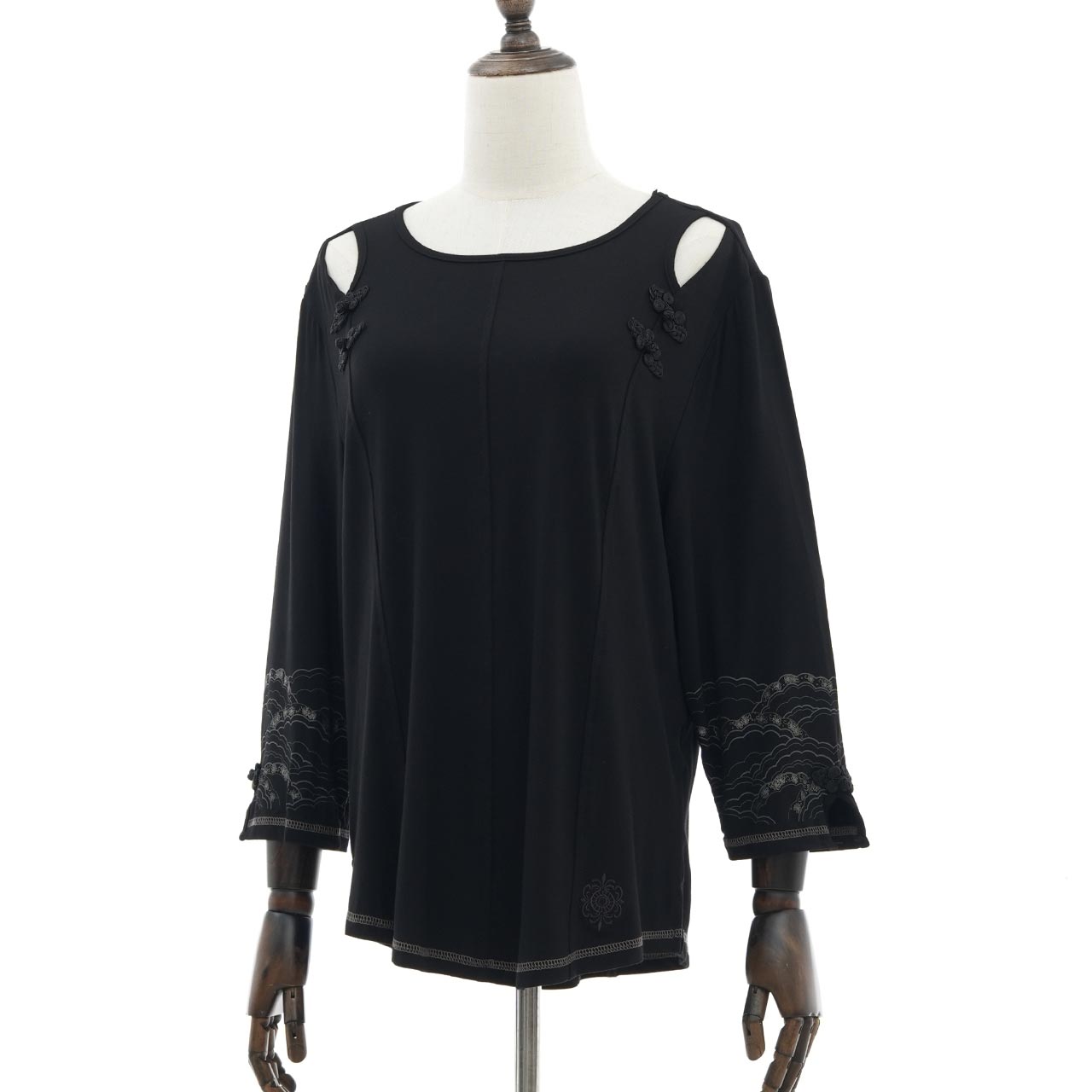 琉球浪漫物語 Ryukyu Romantic Story – Open-Shoulder Cut-and-Sew Top 【L】