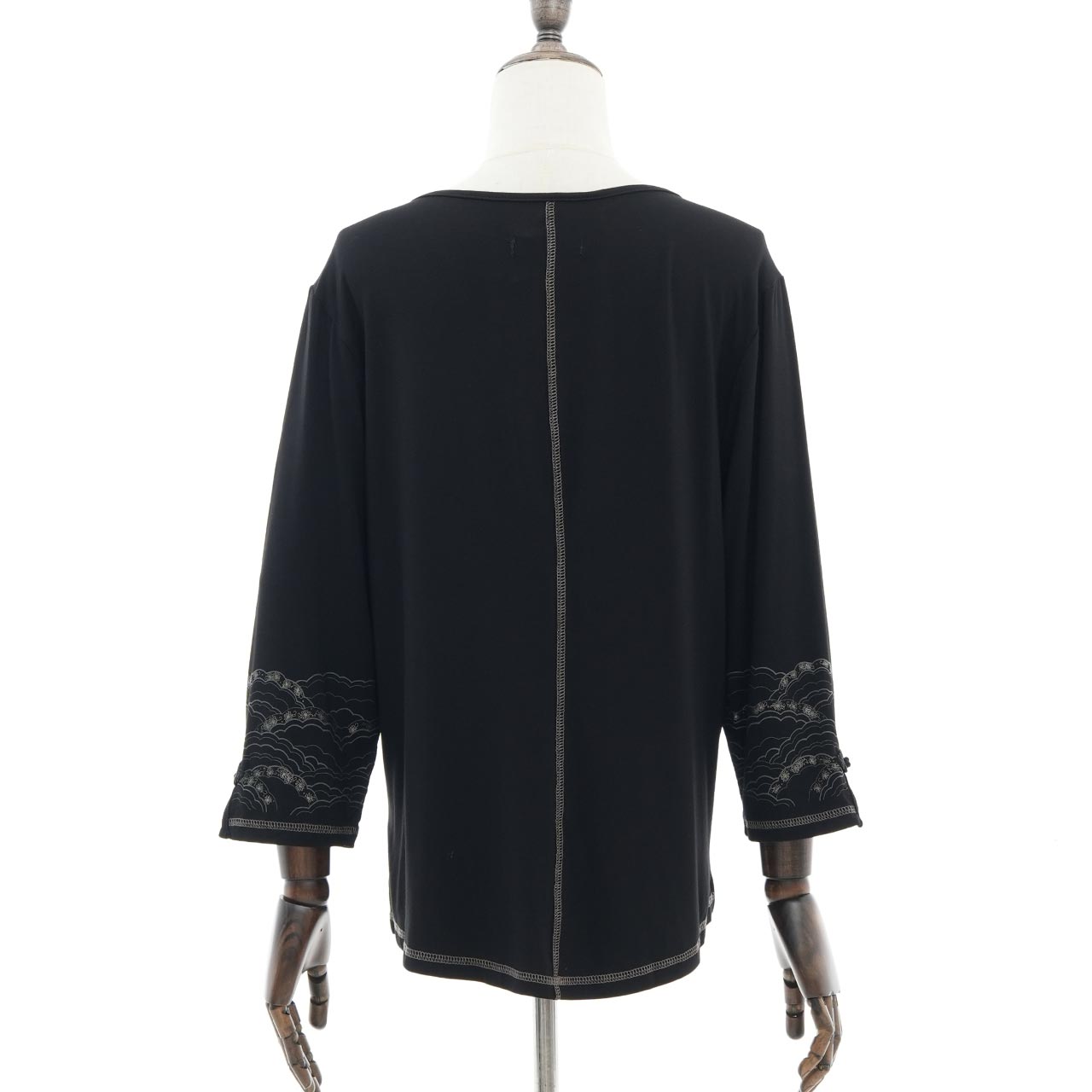 琉球浪漫物語 Ryukyu Romantic Story – Open-Shoulder Cut-and-Sew Top 【L】