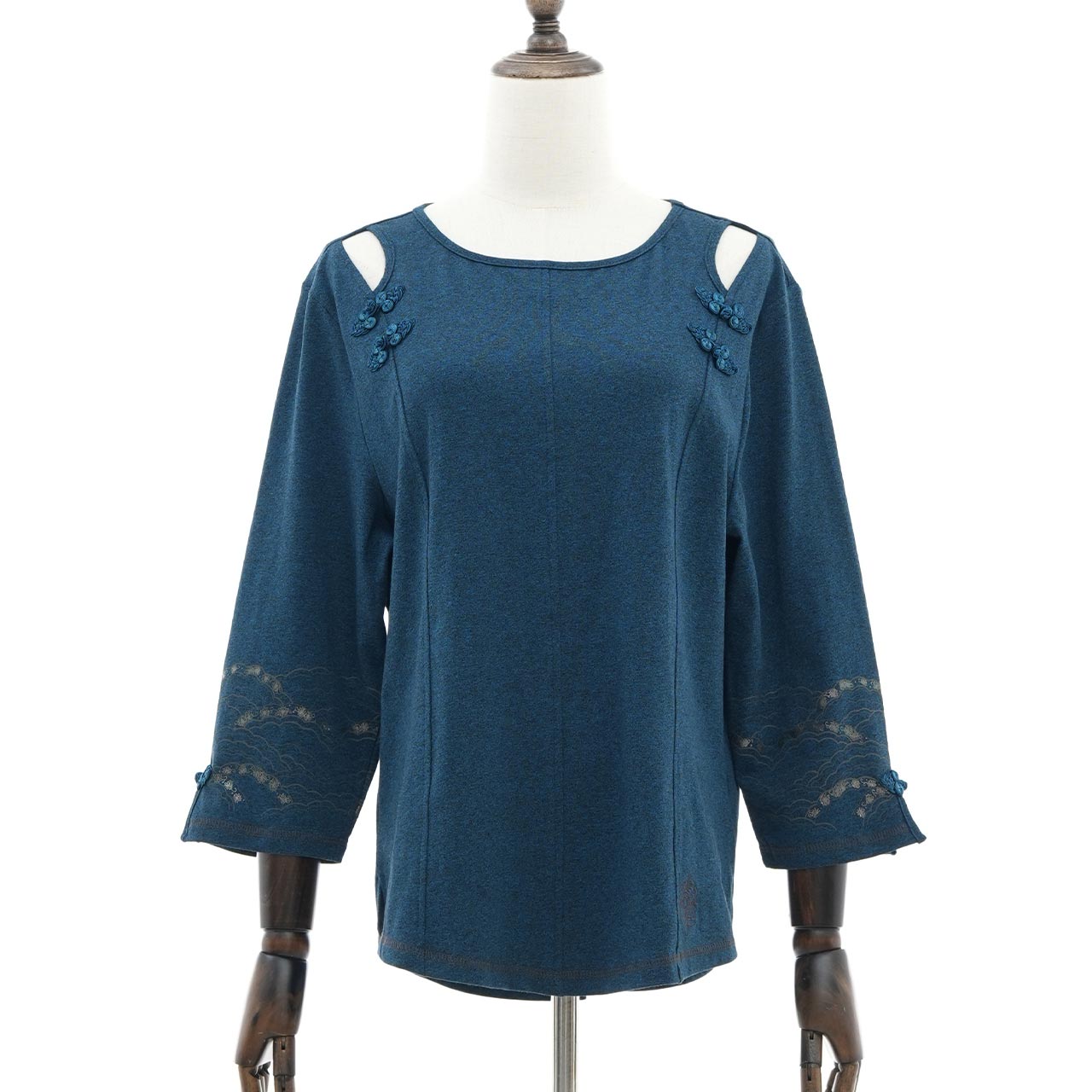 琉球浪漫物語 Ryukyu Romantic Story – Open-Shoulder Cut-and-Sew Top 【L】