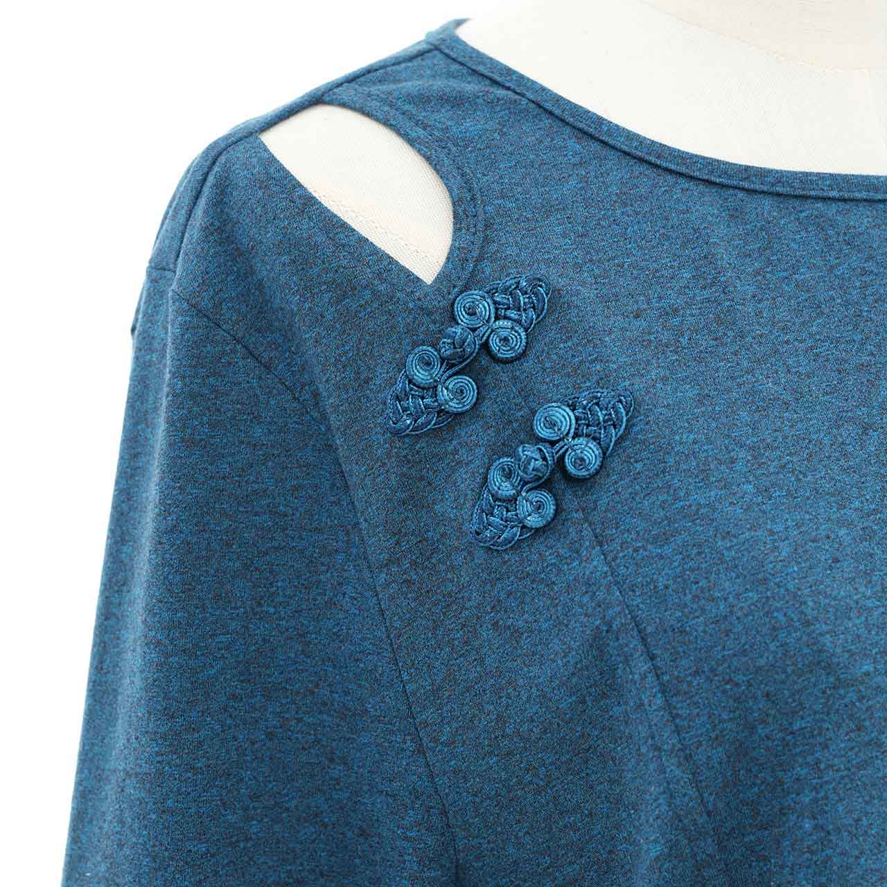 琉球浪漫物語 Ryukyu Romantic Story – Open-Shoulder Cut-and-Sew Top 【L】