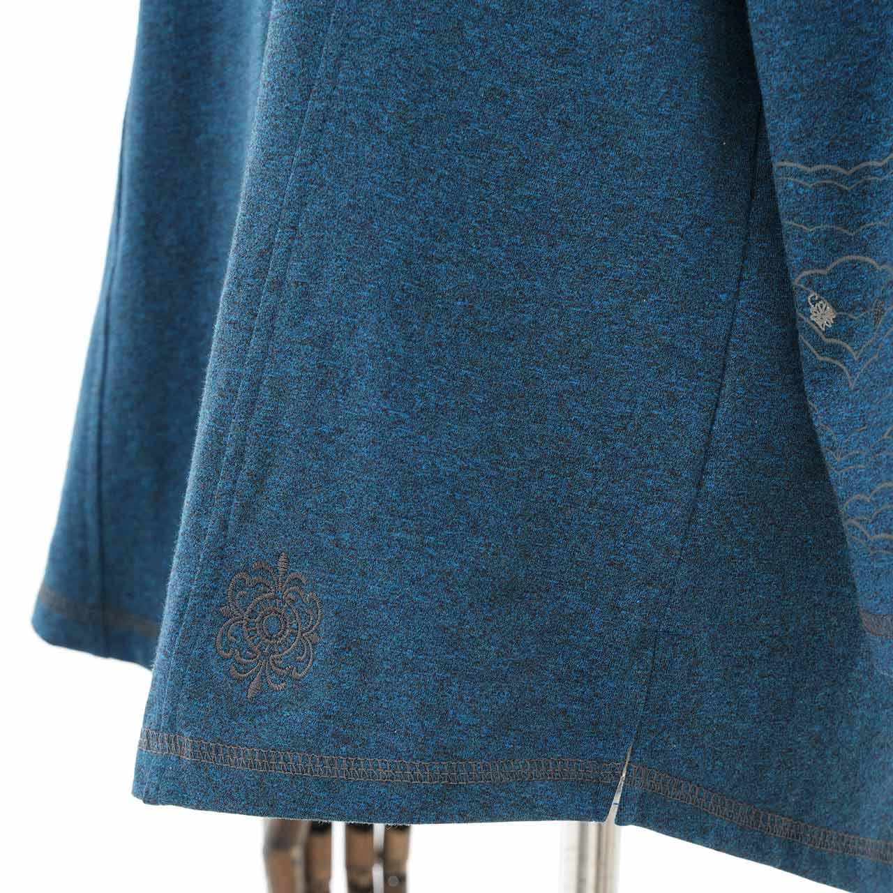 琉球浪漫物語 Ryukyu Romantic Story – Open-Shoulder Cut-and-Sew Top 【L】