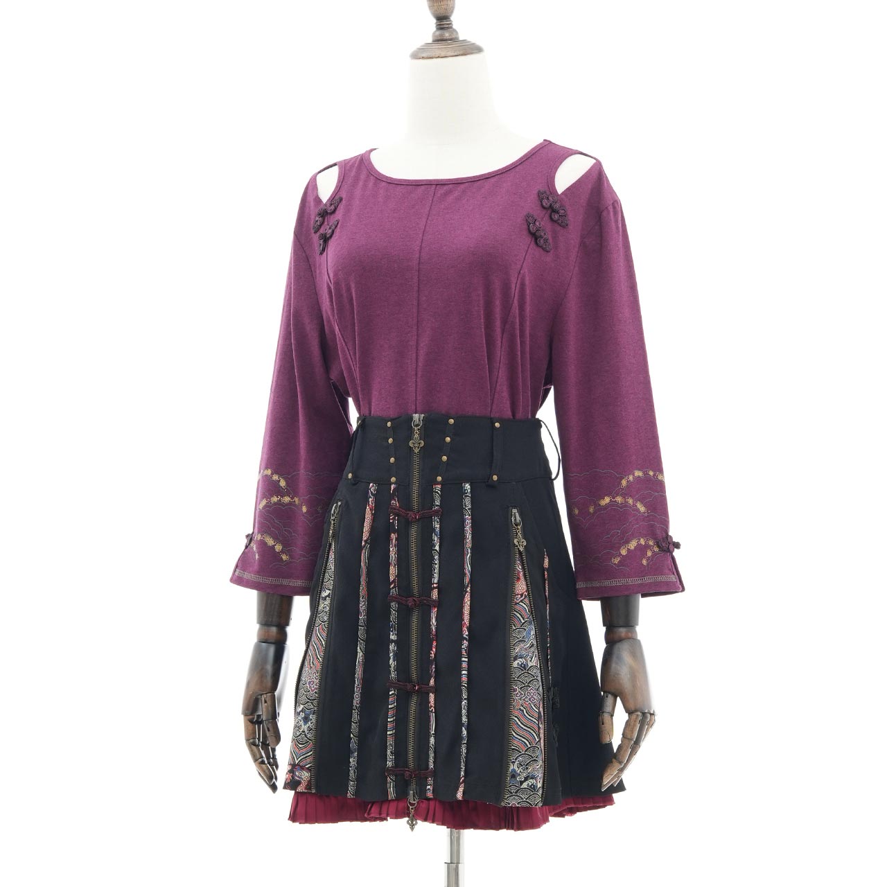 琉球浪漫物語 Ryukyu Romantic Story – Open-Shoulder Cut-and-Sew Top 【L】