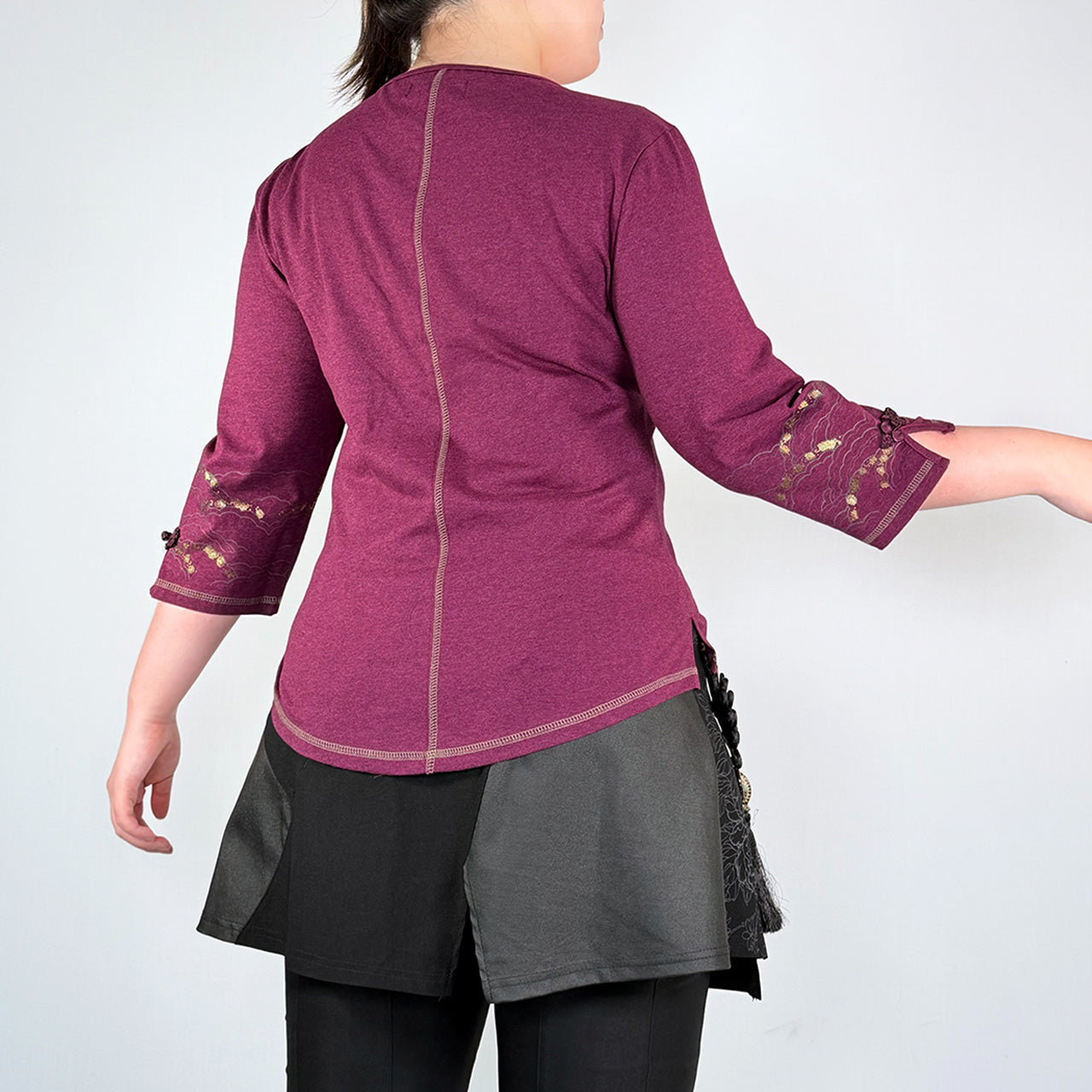 琉球浪漫物語 Ryukyu Romantic Story – Open-Shoulder Cut-and-Sew Top 【L】