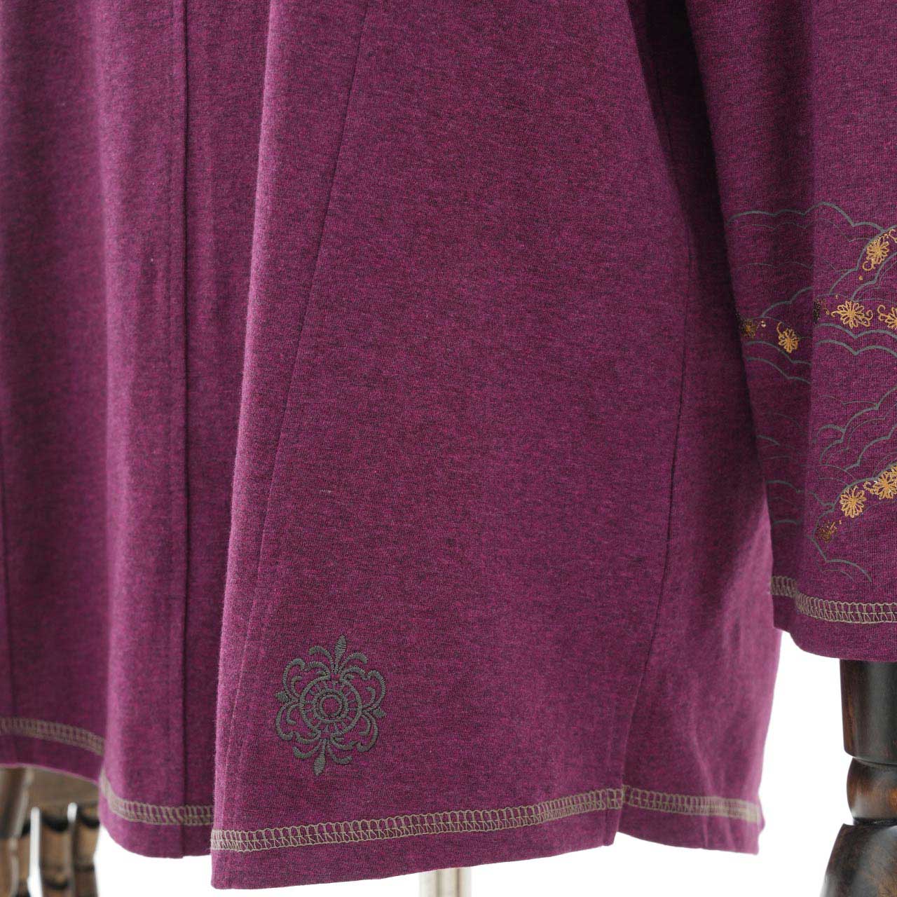 琉球浪漫物語 Ryukyu Romantic Story – Open-Shoulder Cut-and-Sew Top 【L】
