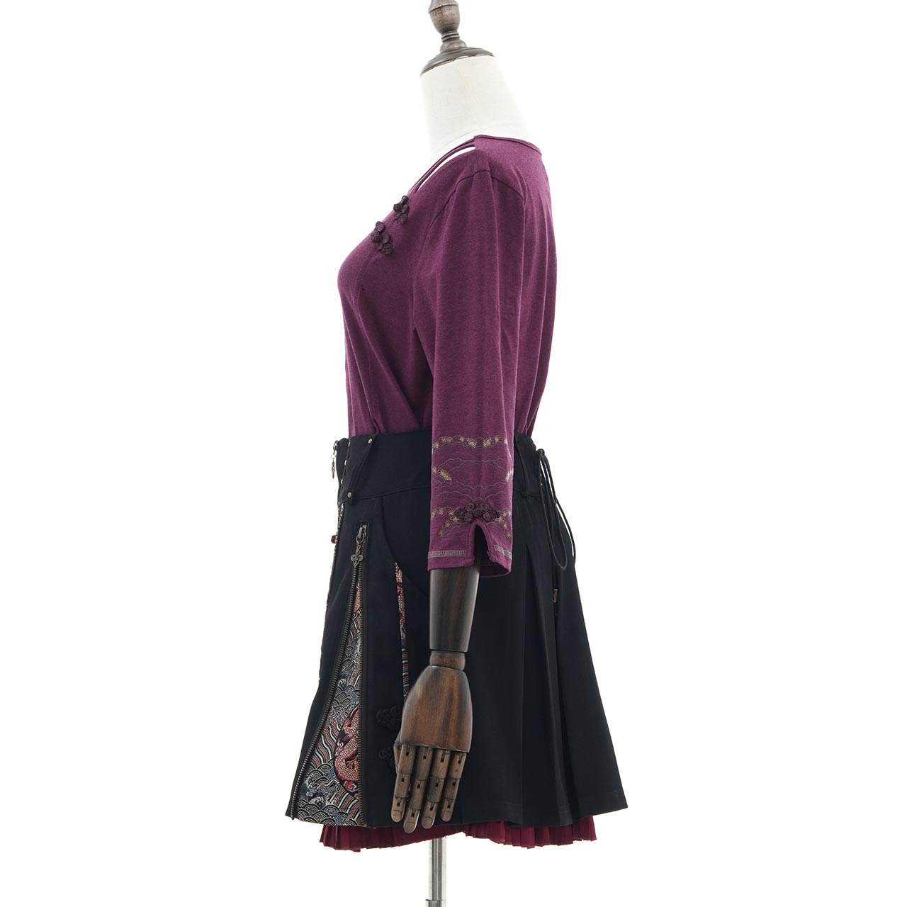 琉球浪漫物語 Ryukyu Romantic Story – Open-Shoulder Cut-and-Sew Top 【M】