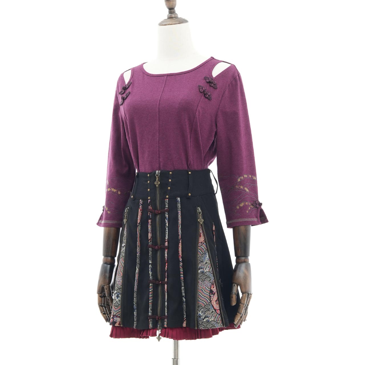琉球浪漫物語 Ryukyu Romantic Story – Open-Shoulder Cut-and-Sew Top 【M】