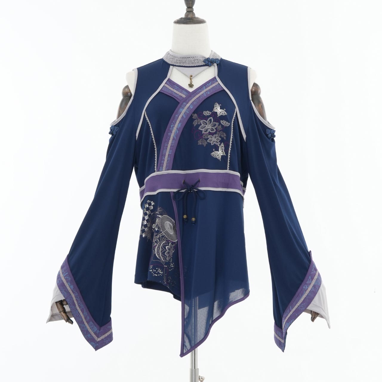 『鶴翼報恩録 ～ Requital of the Crane～』Cut-and-sew top【L】