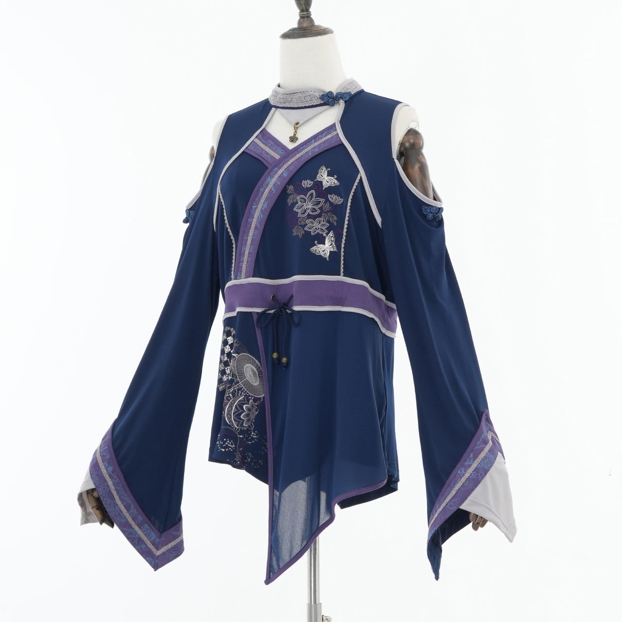 『鶴翼報恩録 ～ Requital of the Crane～』Cut-and-sew top【L】