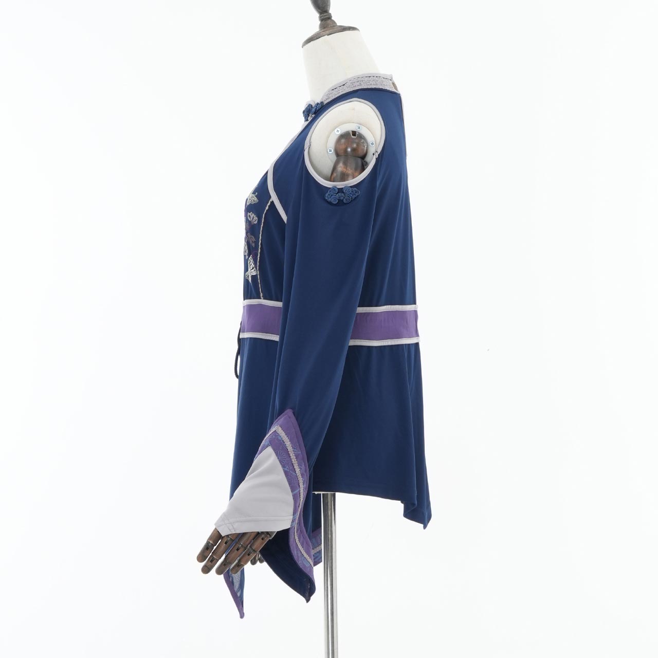 『鶴翼報恩録 ～ Requital of the Crane～』Cut-and-sew top【M】