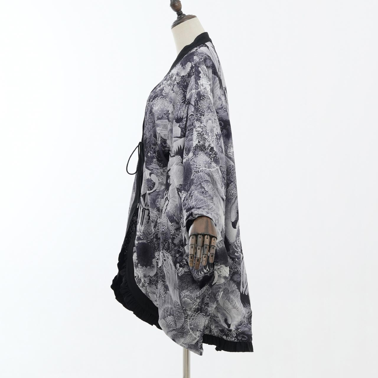 『鶴翼報恩録 ～ Requital of the Crane～』Reversible Haori