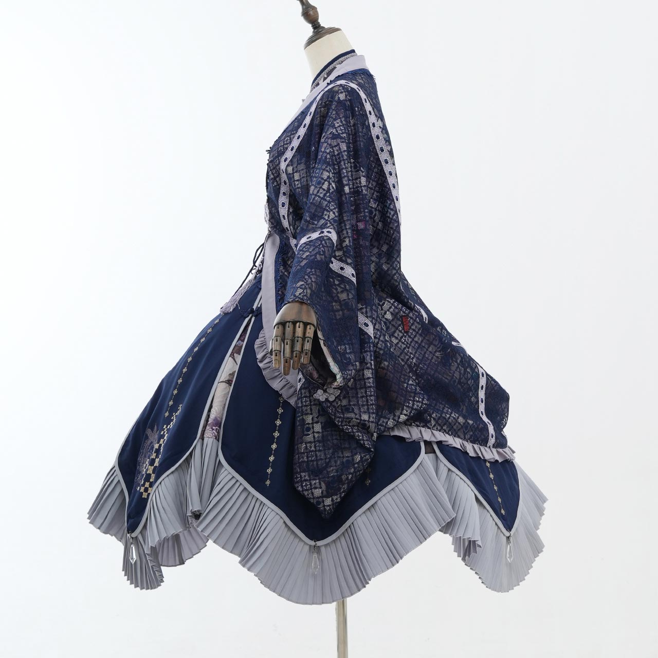 『鶴翼報恩録 ～ Requital of the Crane～』Reversible Haori
