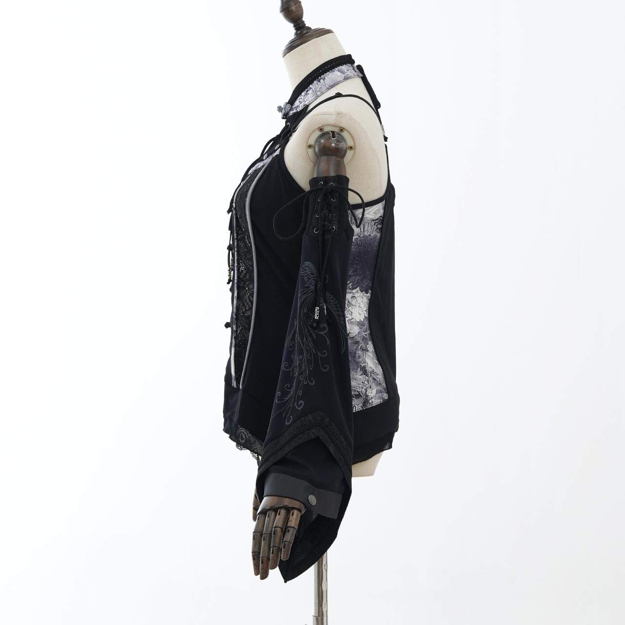 『鶴翼報恩録 ～ Requital of the Crane～』Arm Covers