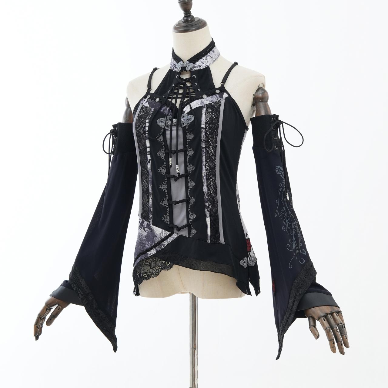 『鶴翼報恩録 ～ Requital of the Crane～』Arm Covers