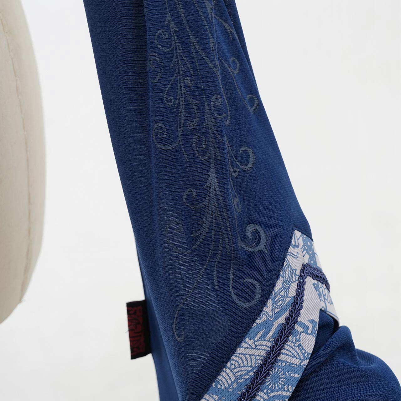 『鶴翼報恩録 ～ Requital of the Crane～』Arm Covers