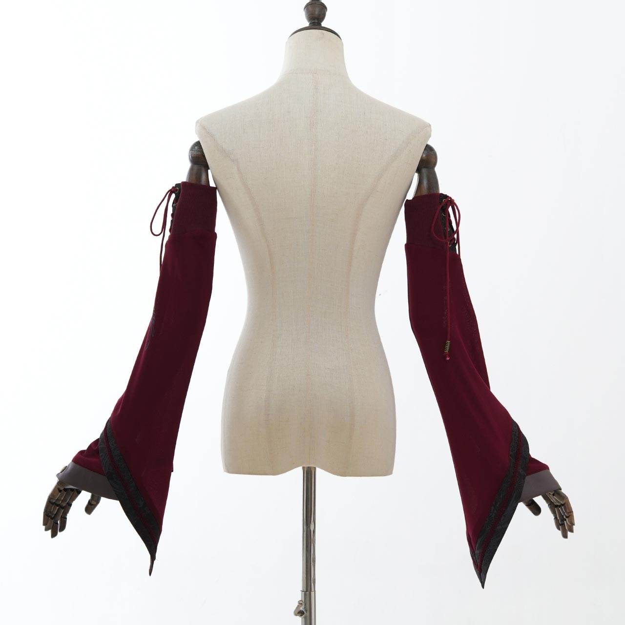 『鶴翼報恩録 ～ Requital of the Crane～』Arm Covers