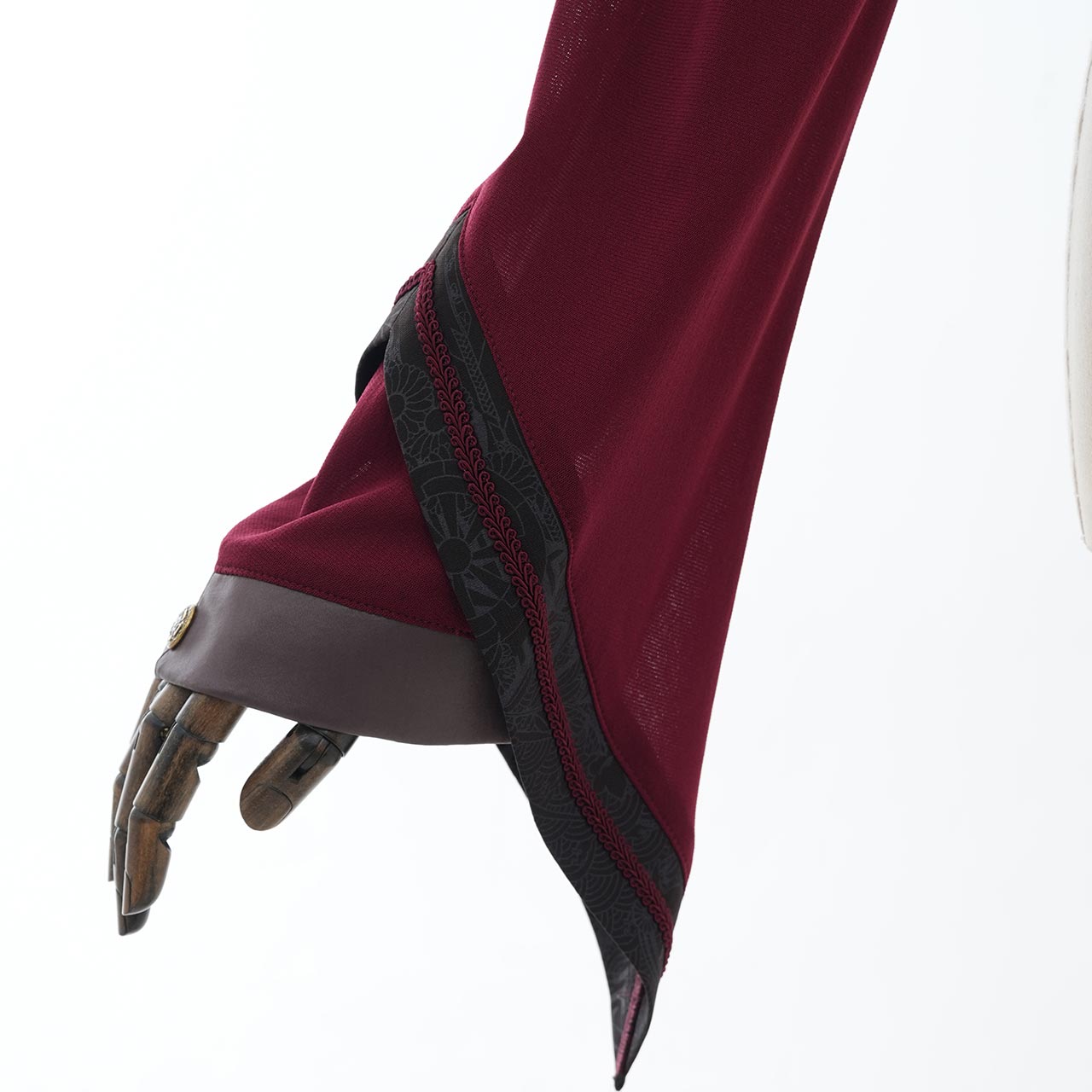 『鶴翼報恩録 ～ Requital of the Crane～』Arm Covers