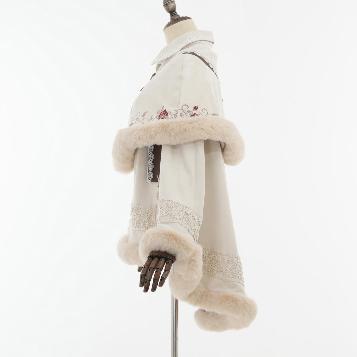 Villainess Elegance 2-Way Cape