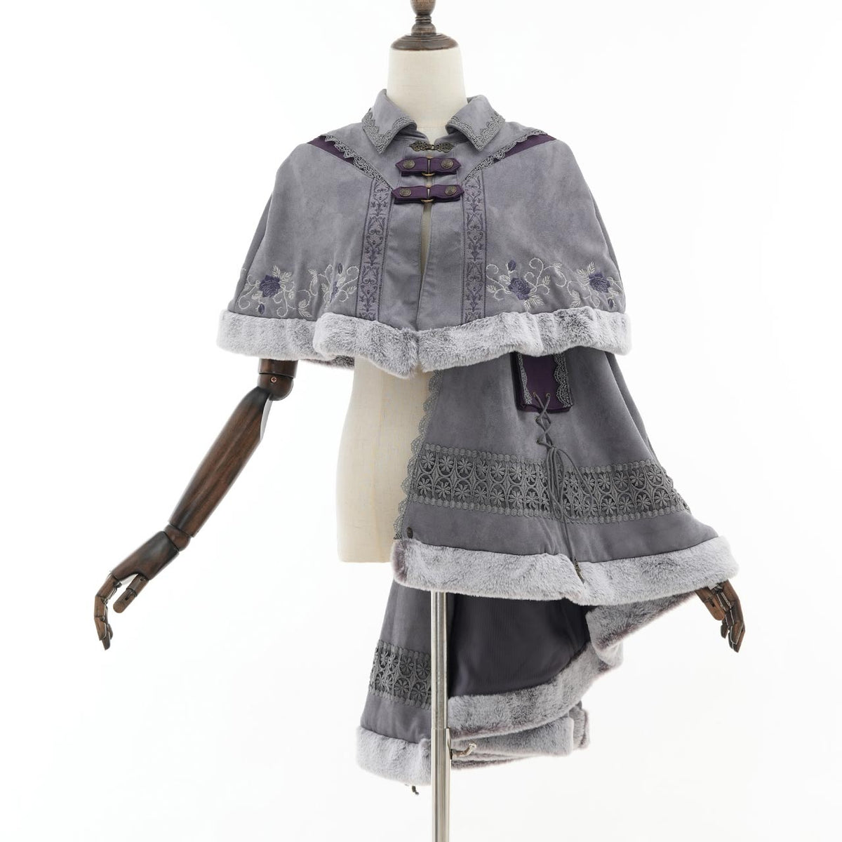 Villainess Elegance 2-Way Cape