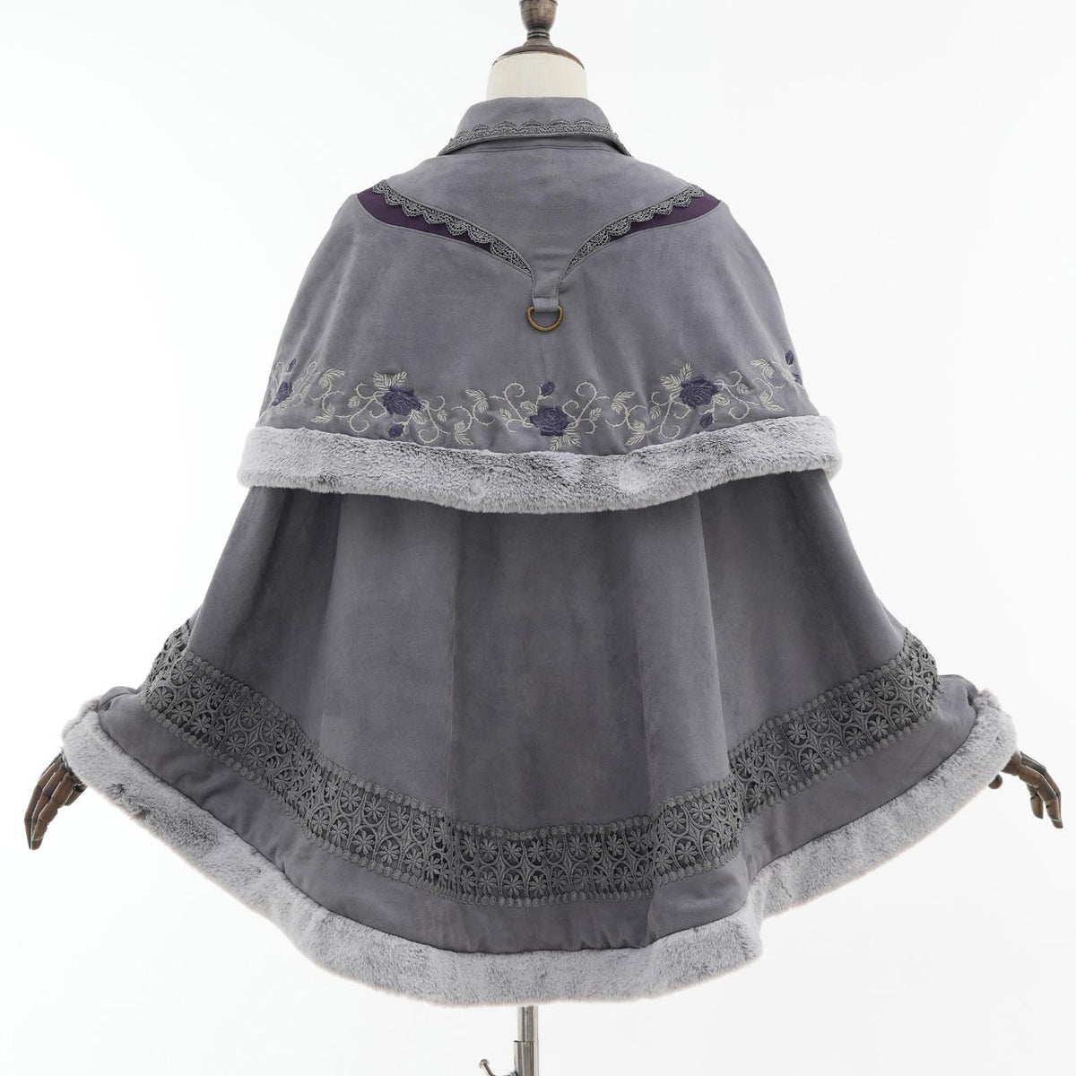 Villainess Elegance 2-Way Cape