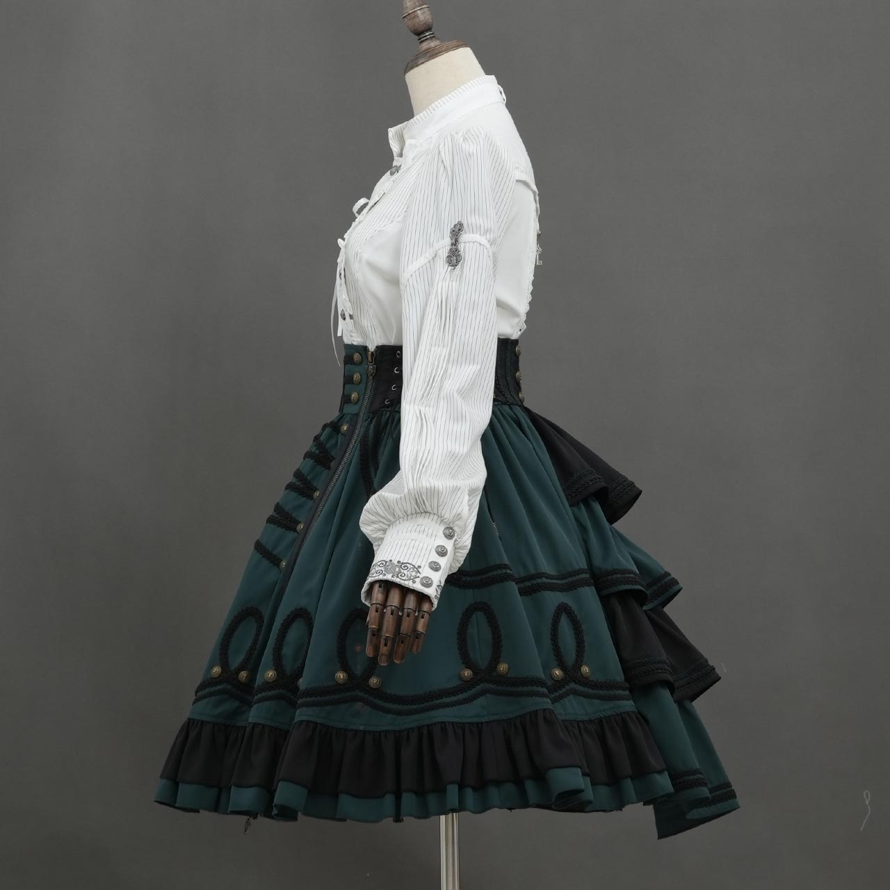 Grand Foyer Hotel Asymmetrical blouse【M】