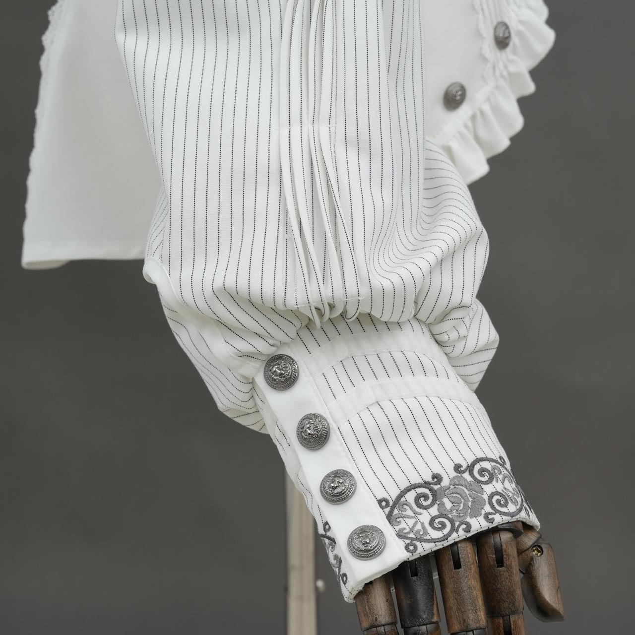 Grand Foyer Hotel Asymmetrical blouse【M】