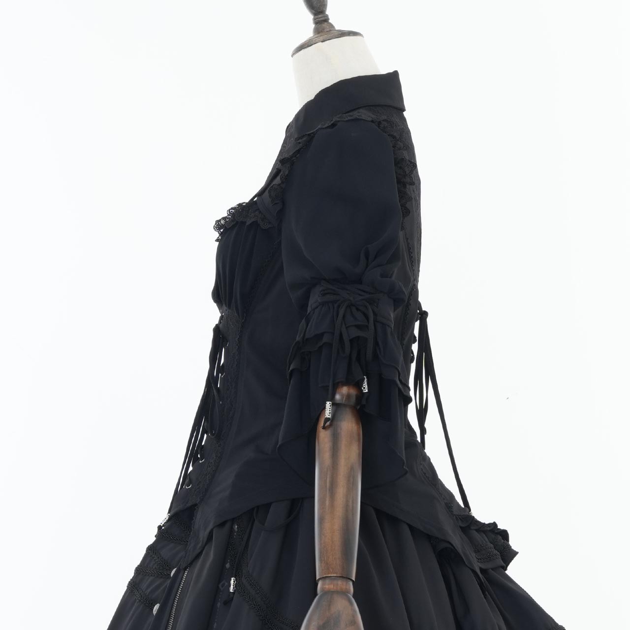 Grand Foyer Hotel Bat-wing collar top