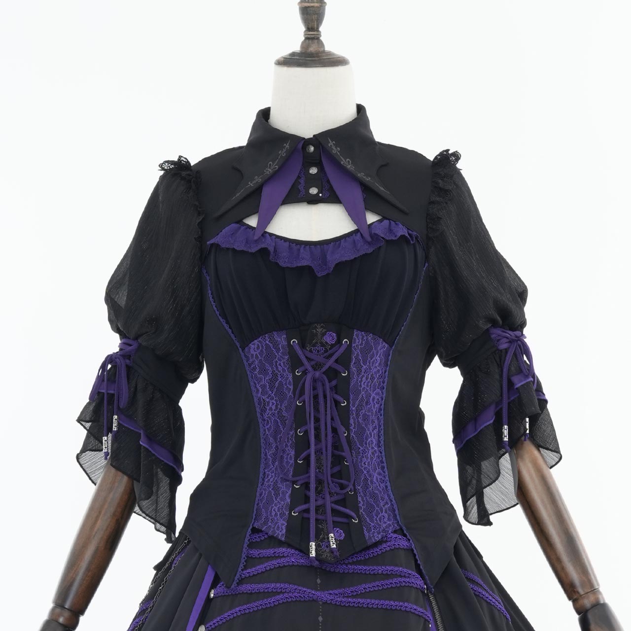 Grand Foyer Hotel Bat-wing collar top