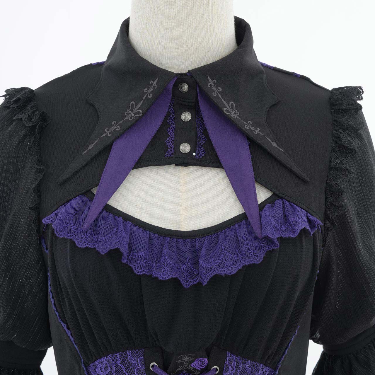 Grand Foyer Hotel Bat-wing collar top