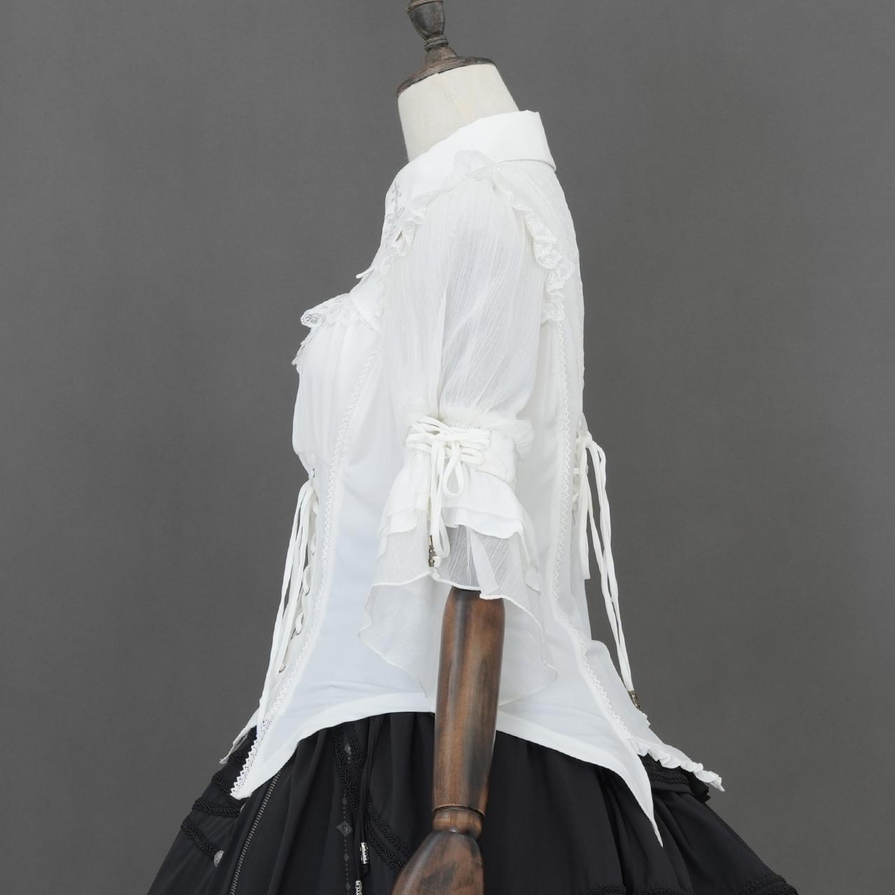 Grand Foyer Hotel Bat-wing collar top