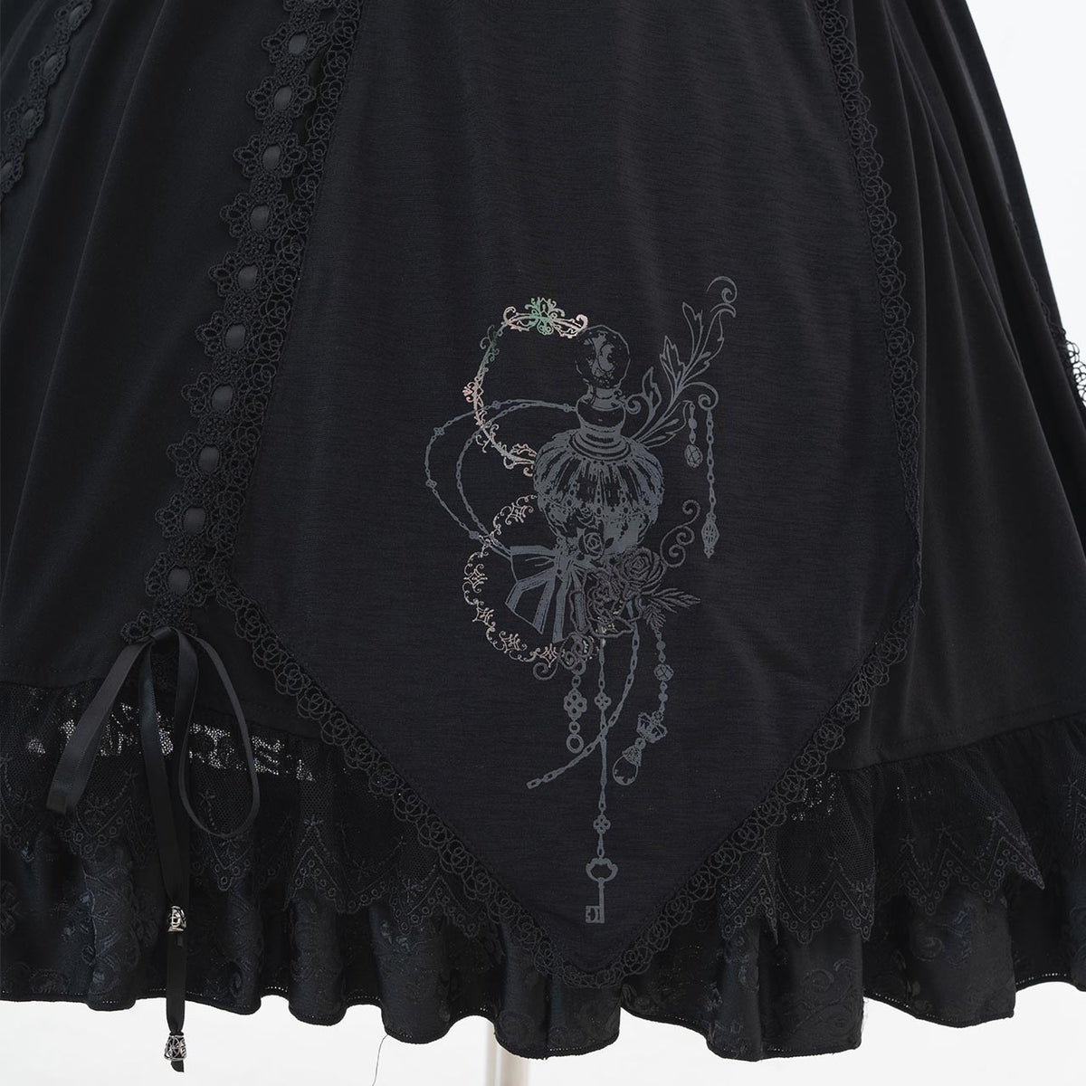 Grand Foyer Hotel Bustle frilld One-piece Dress