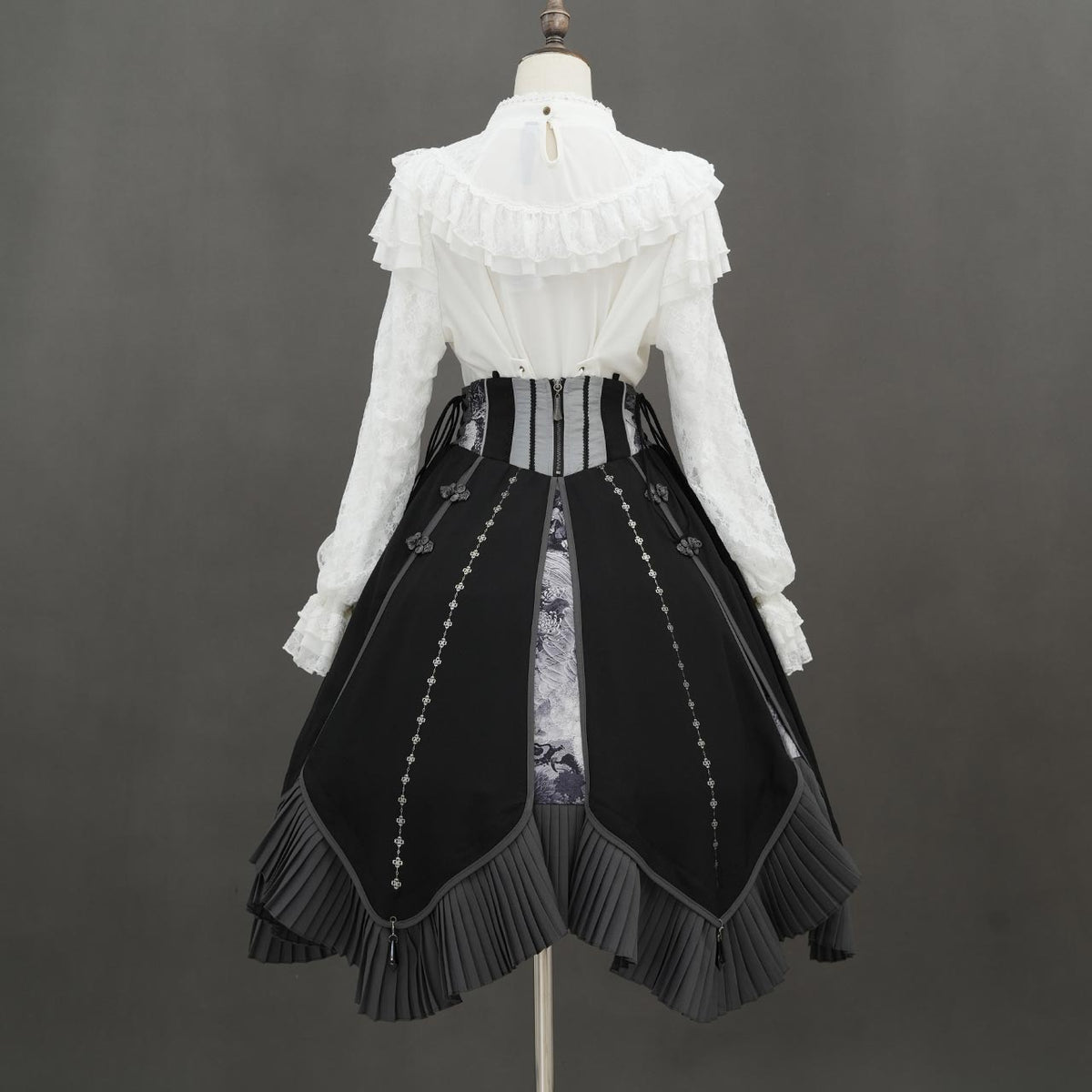 Temari-uta Cut-and-Sew Top 【L】
