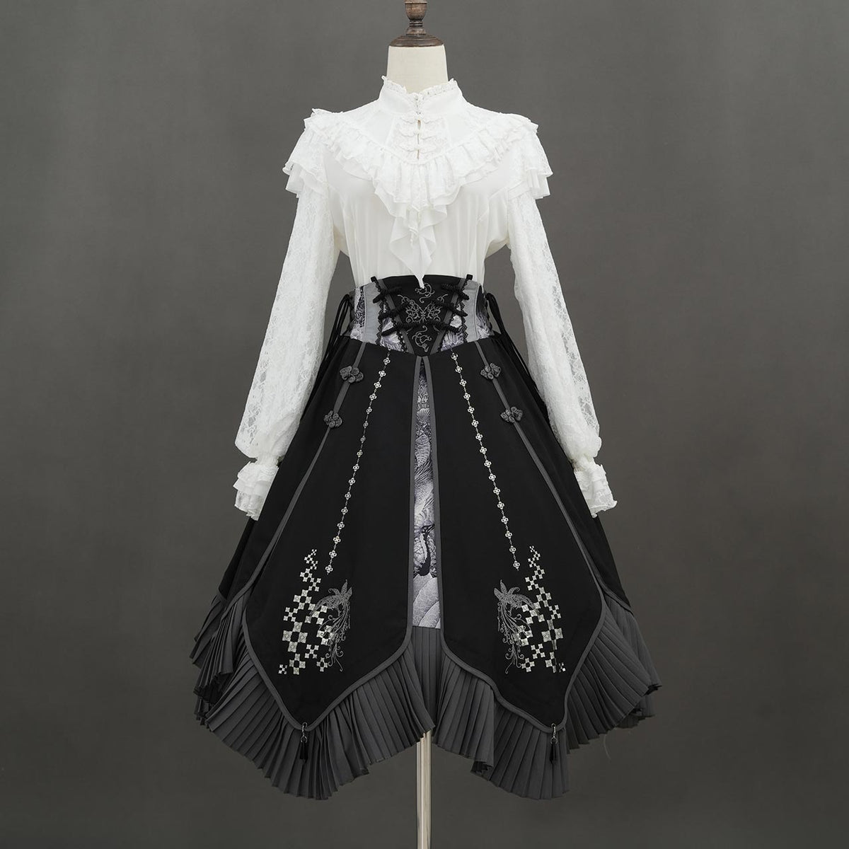 Temari-uta Cut-and-Sew Top 【M】