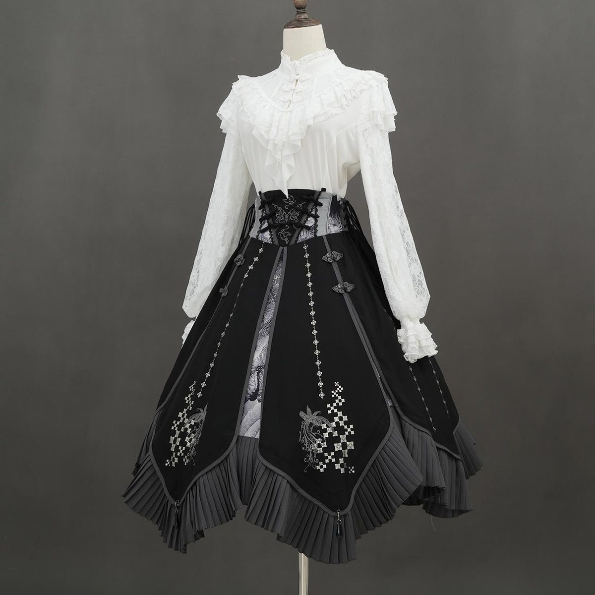 Temari-uta Cut-and-Sew Top 【M】