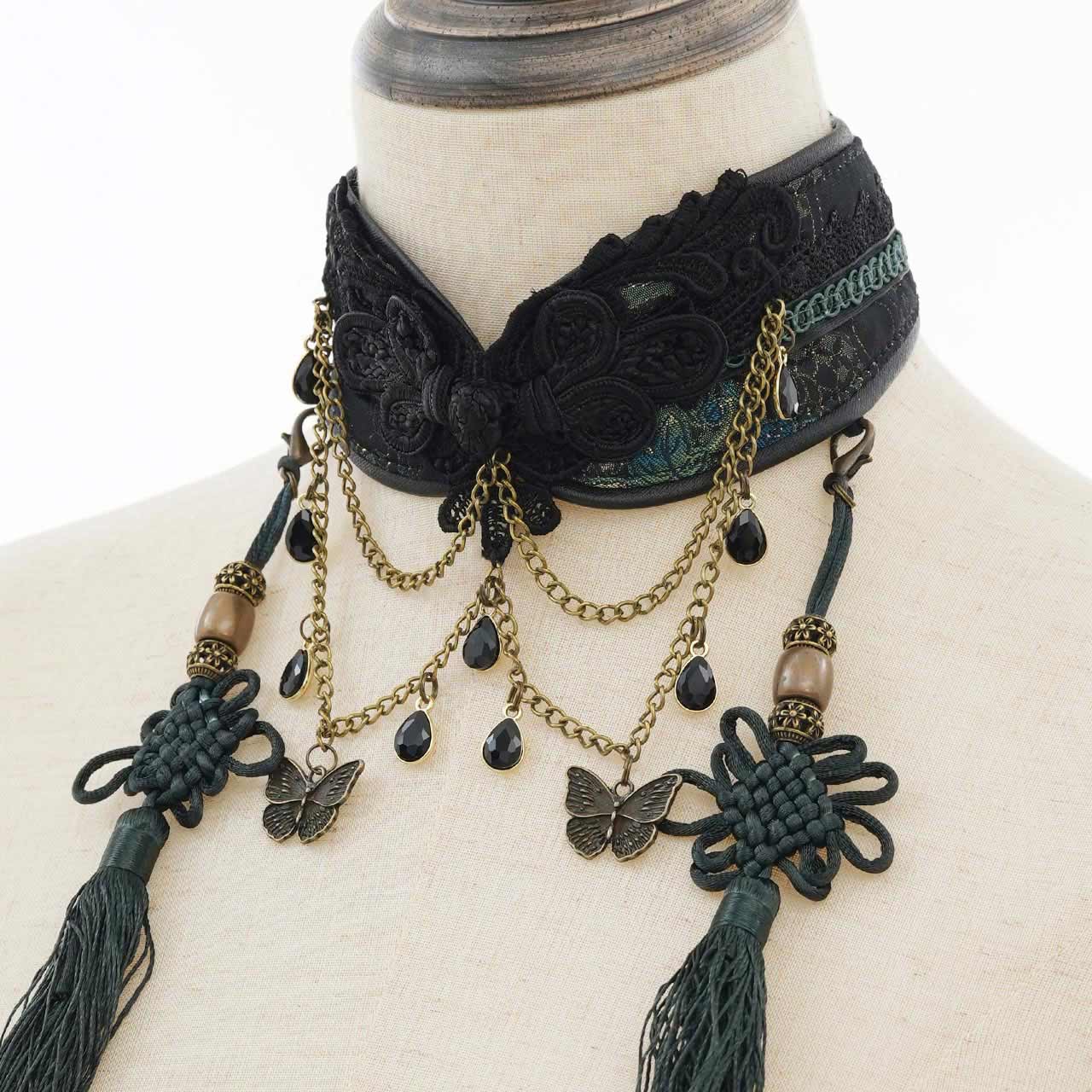 胡蝶蘭 Phalaenopsis orchid choker