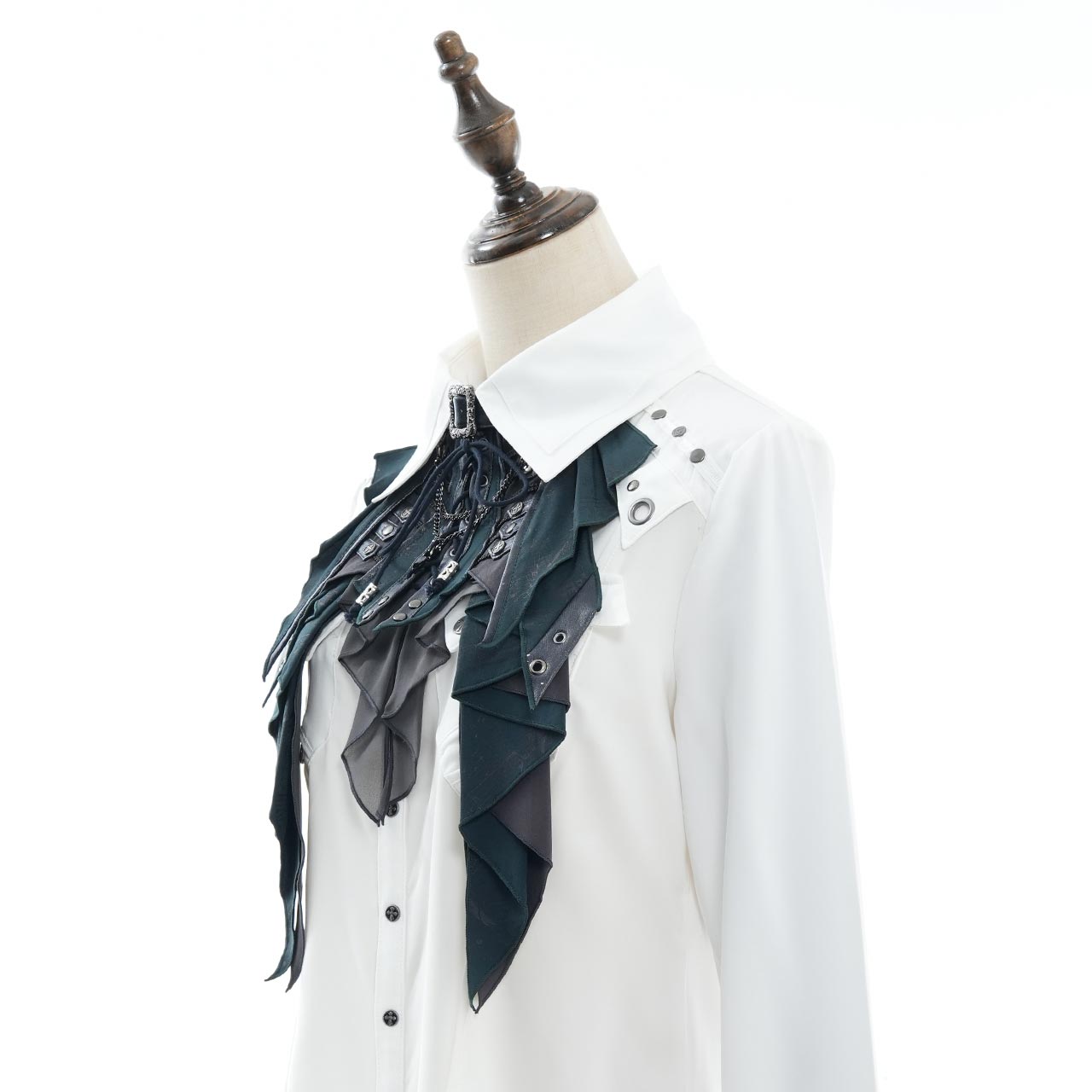 Phantom echoes lead Jabot