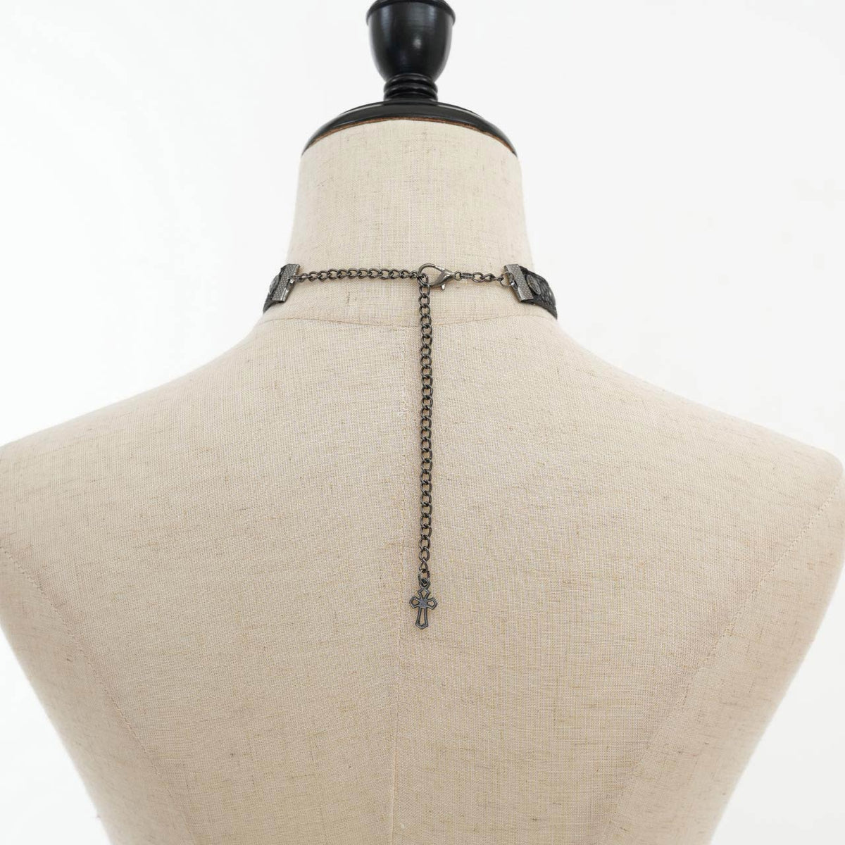 Fallen Vespers Choker